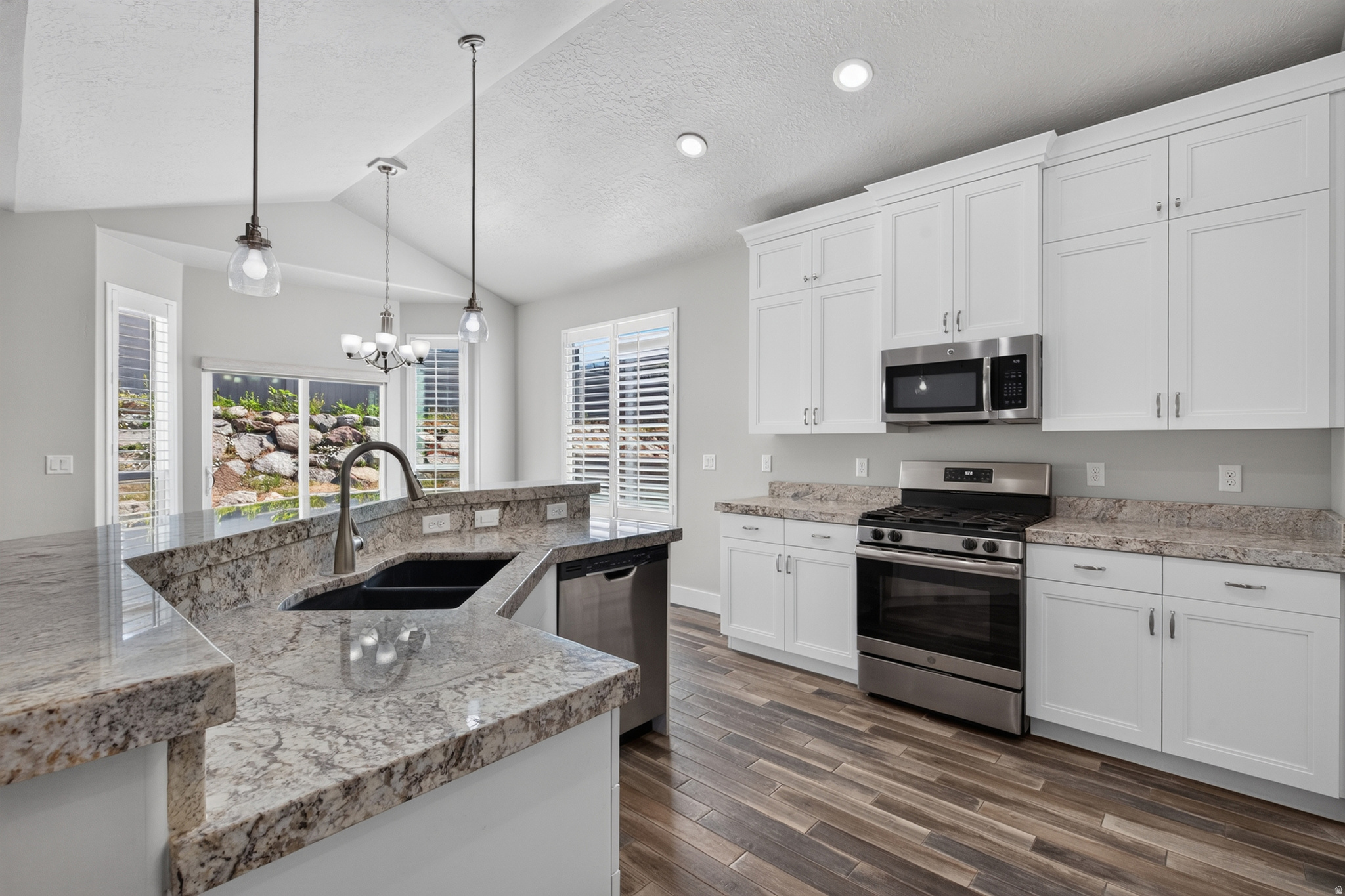 CROSSINGS @ TRAVERSE - Residential