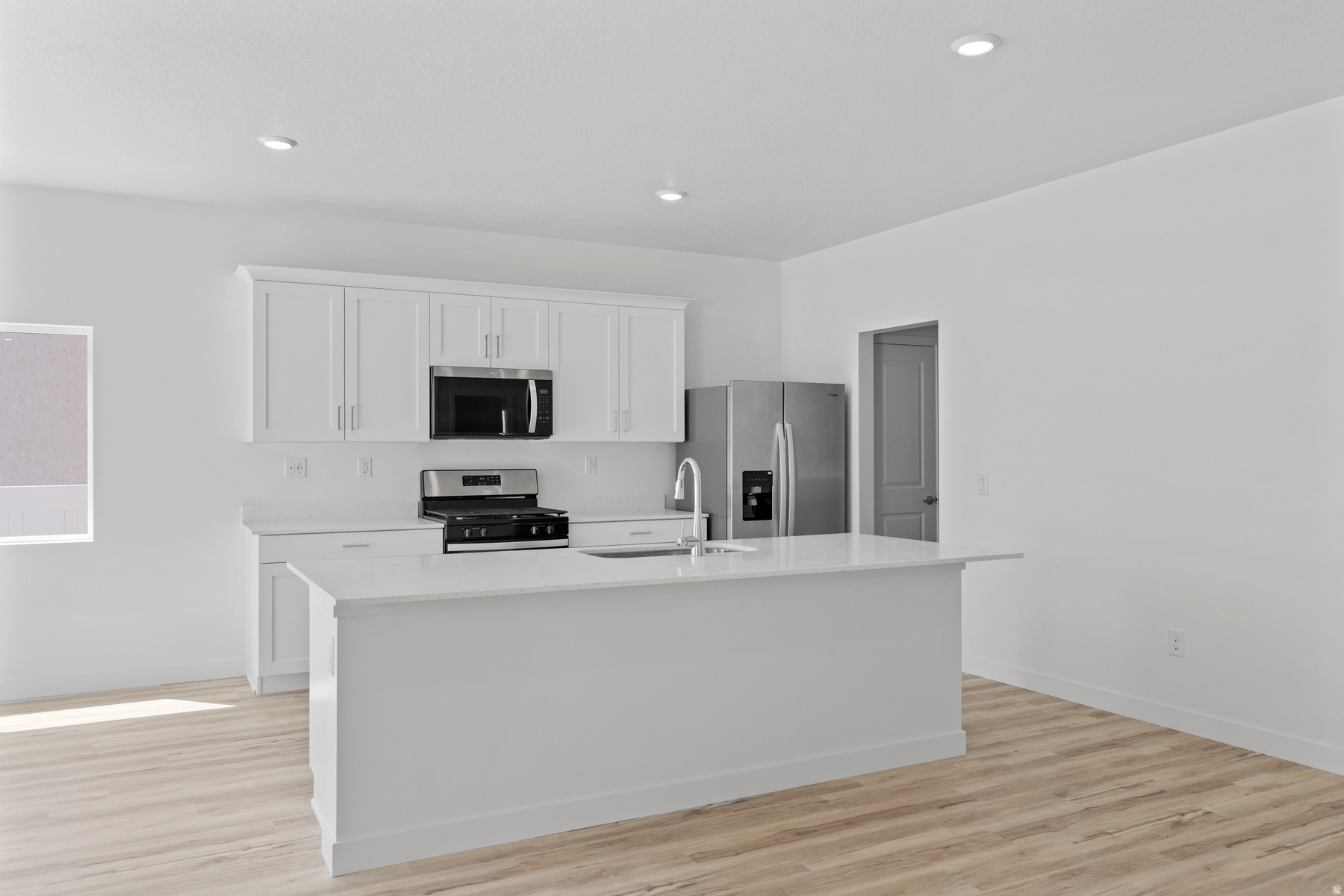 DESERT EDGE - Residential