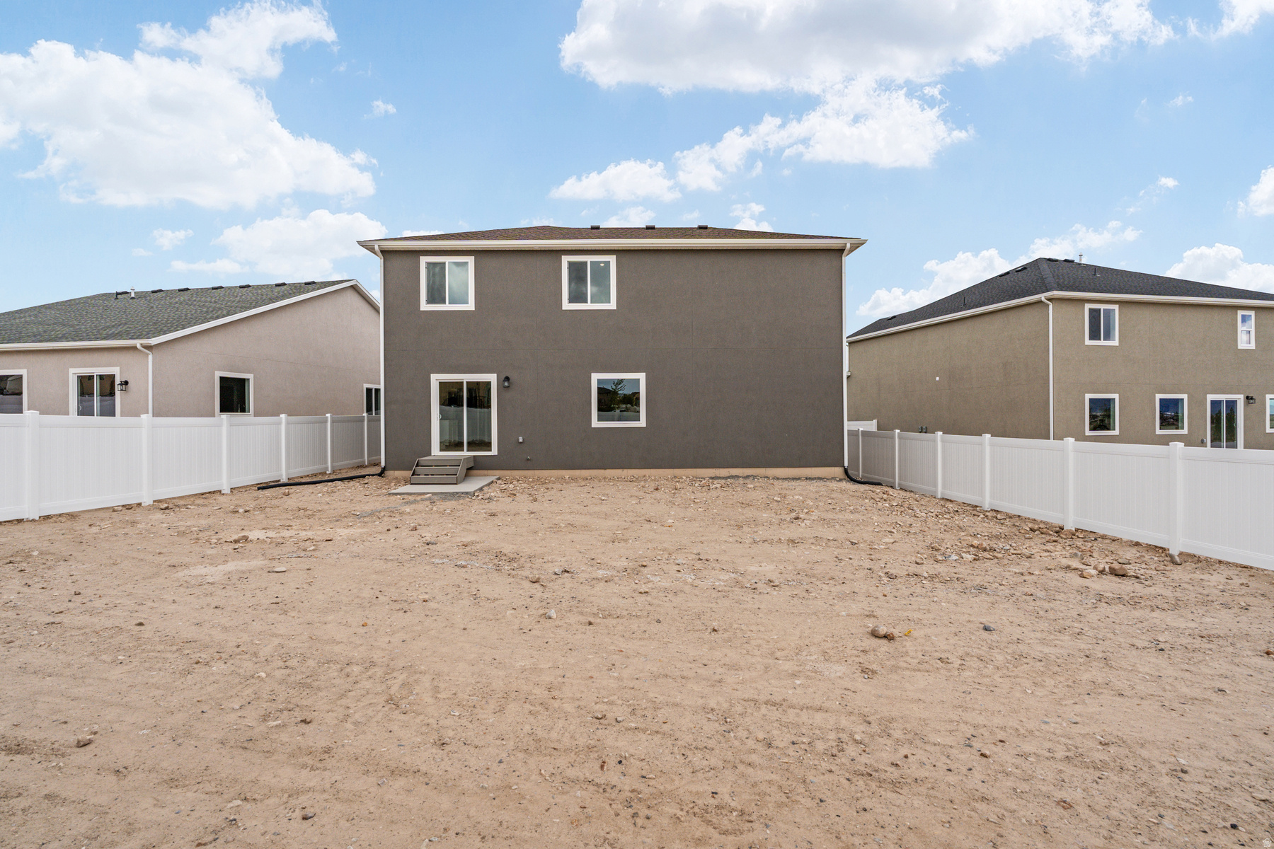 DESERT EDGE - Residential