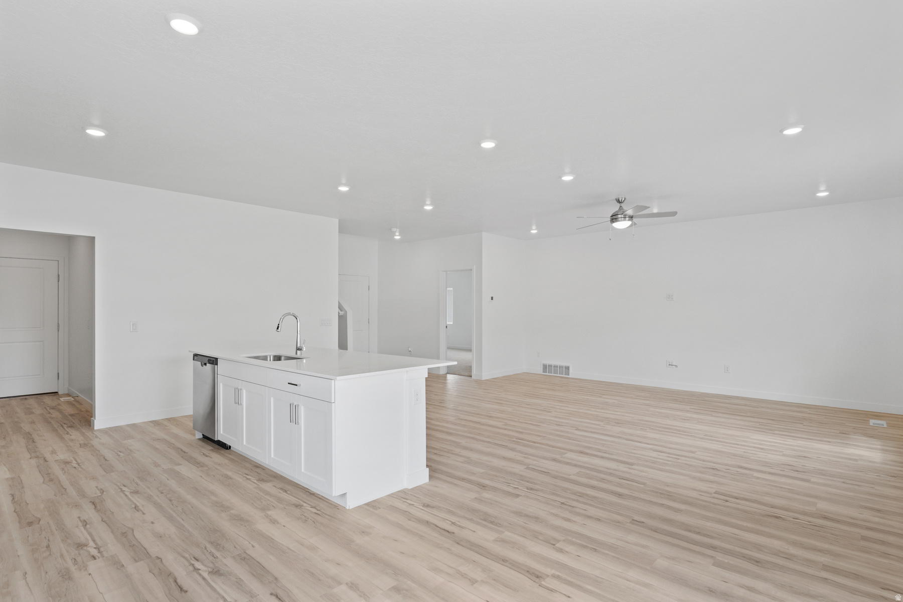 DESERT EDGE - Residential