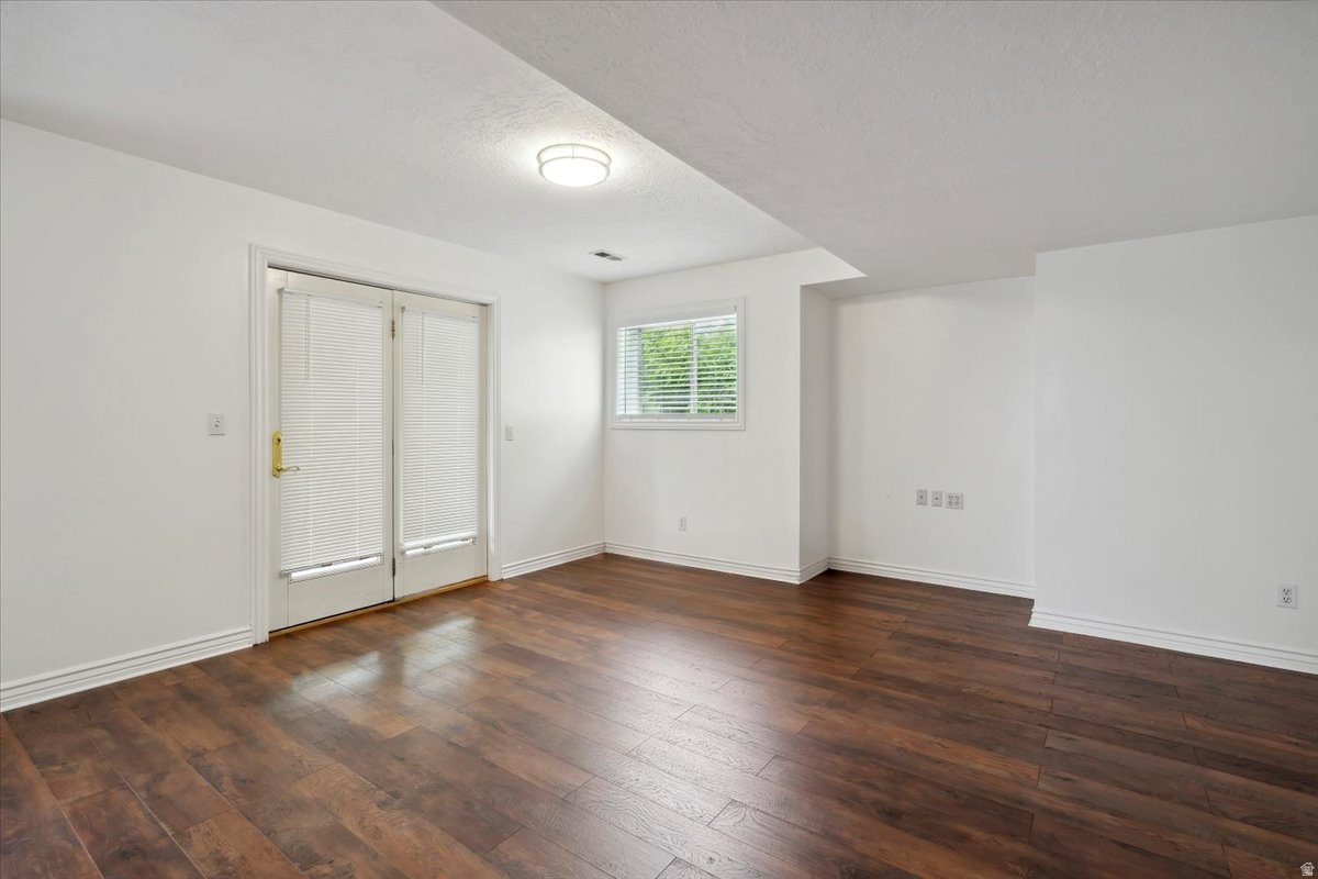 HILLSBOROUGH - Residential