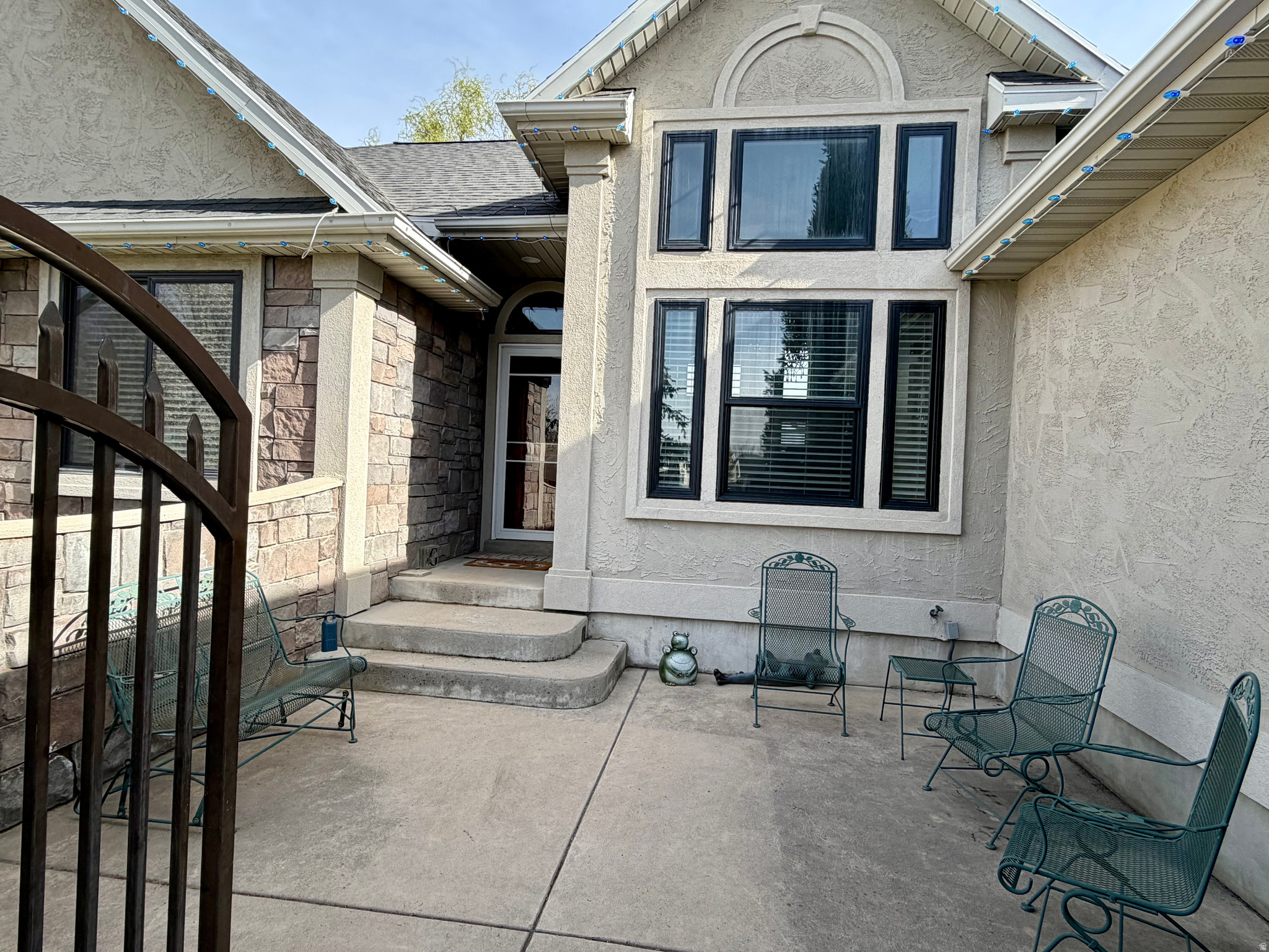 MEADOW RIDGE - Residential