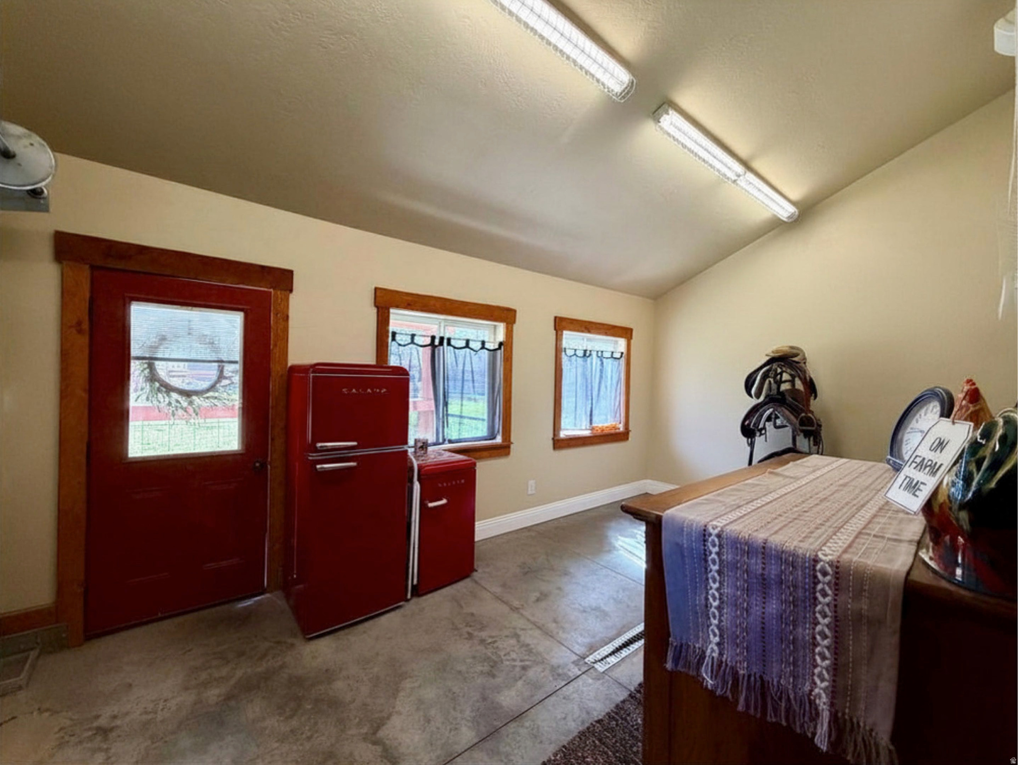 MEADOW RIDGE - Residential