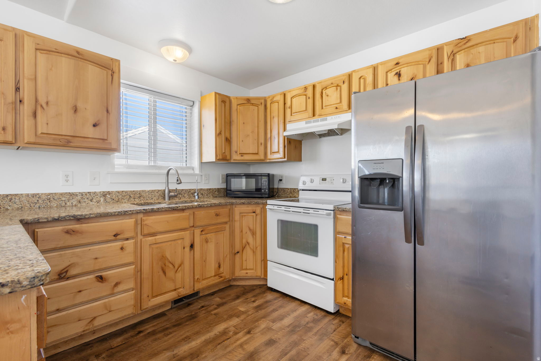 BROOKSIDE - Residential
