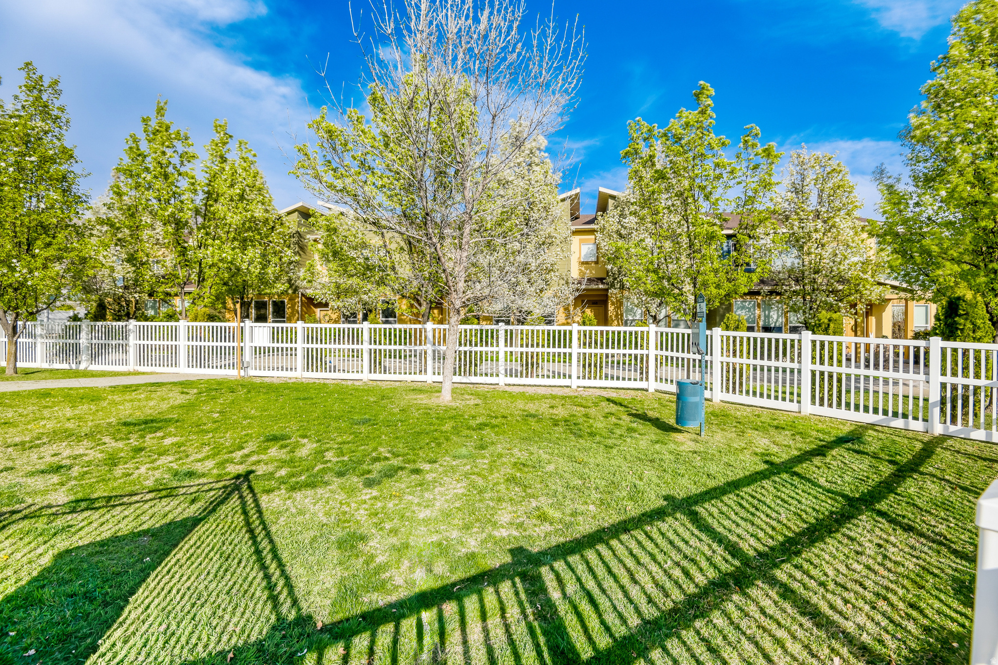 FARMINGTON CROSSING - Residential