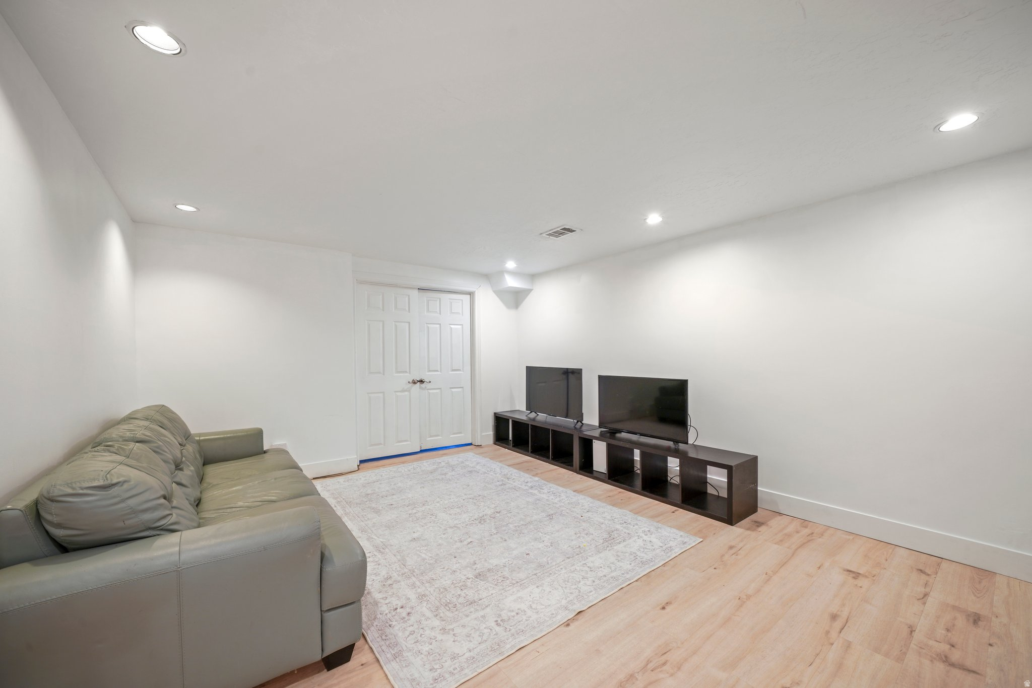 DALEY ACRES - Residential