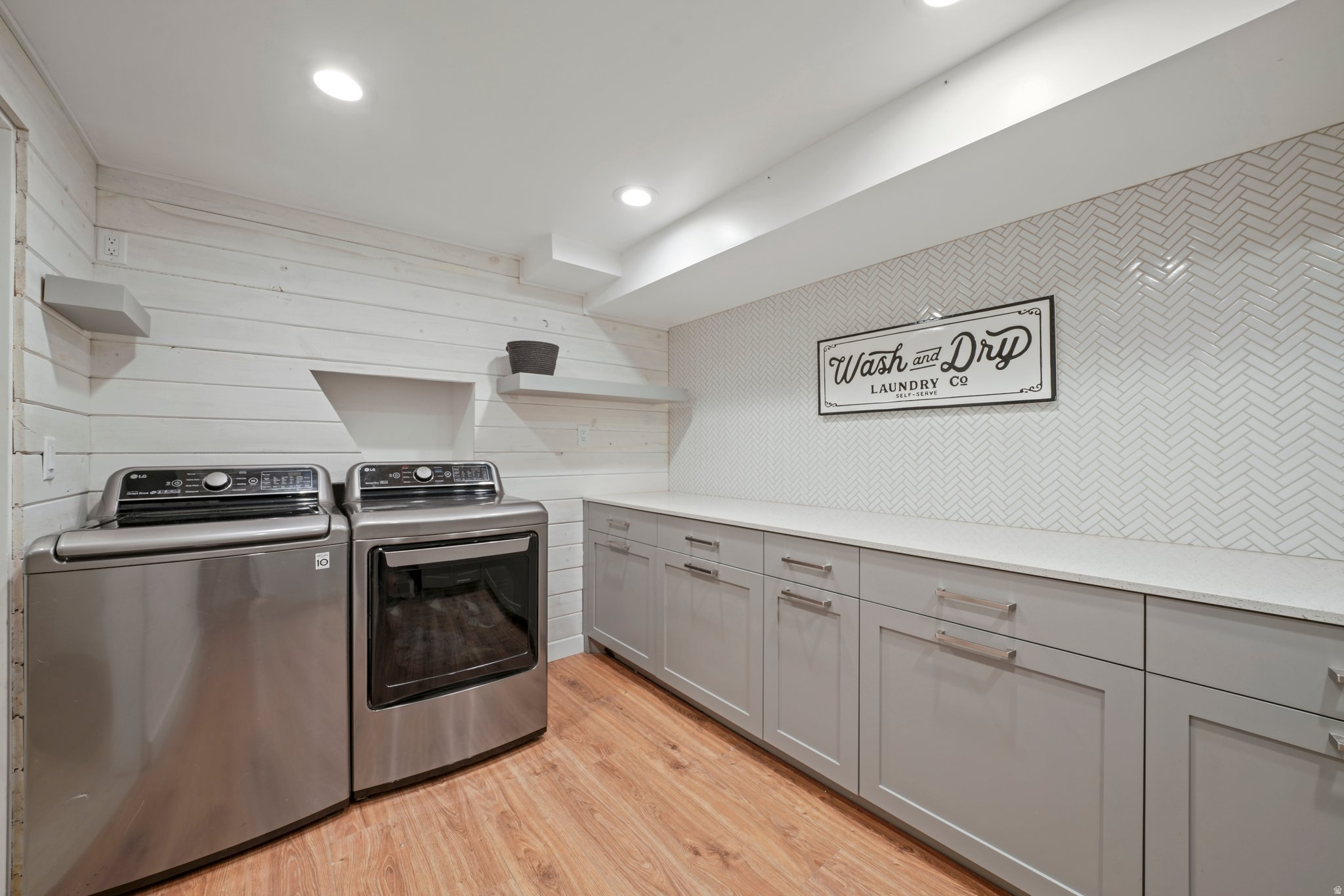 DALEY ACRES - Residential