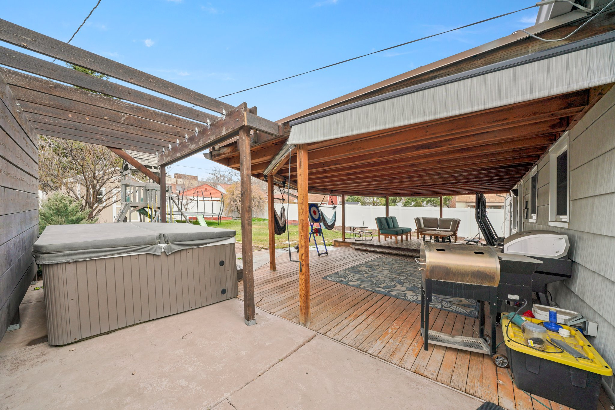 DALEY ACRES - Residential