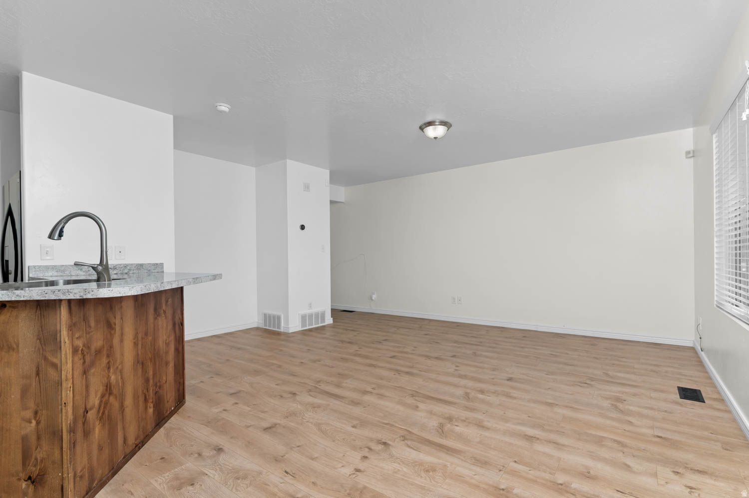 MAPLE MOUNTAIN - Residential Lease