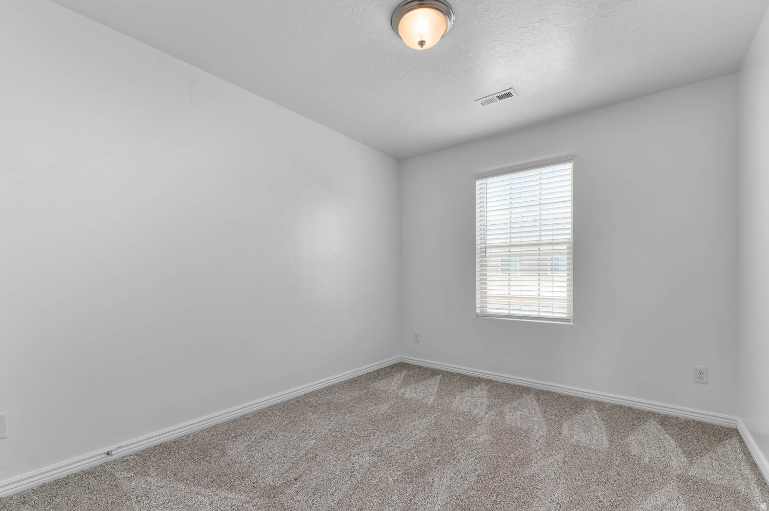 MAPLE MOUNTAIN - Residential Lease