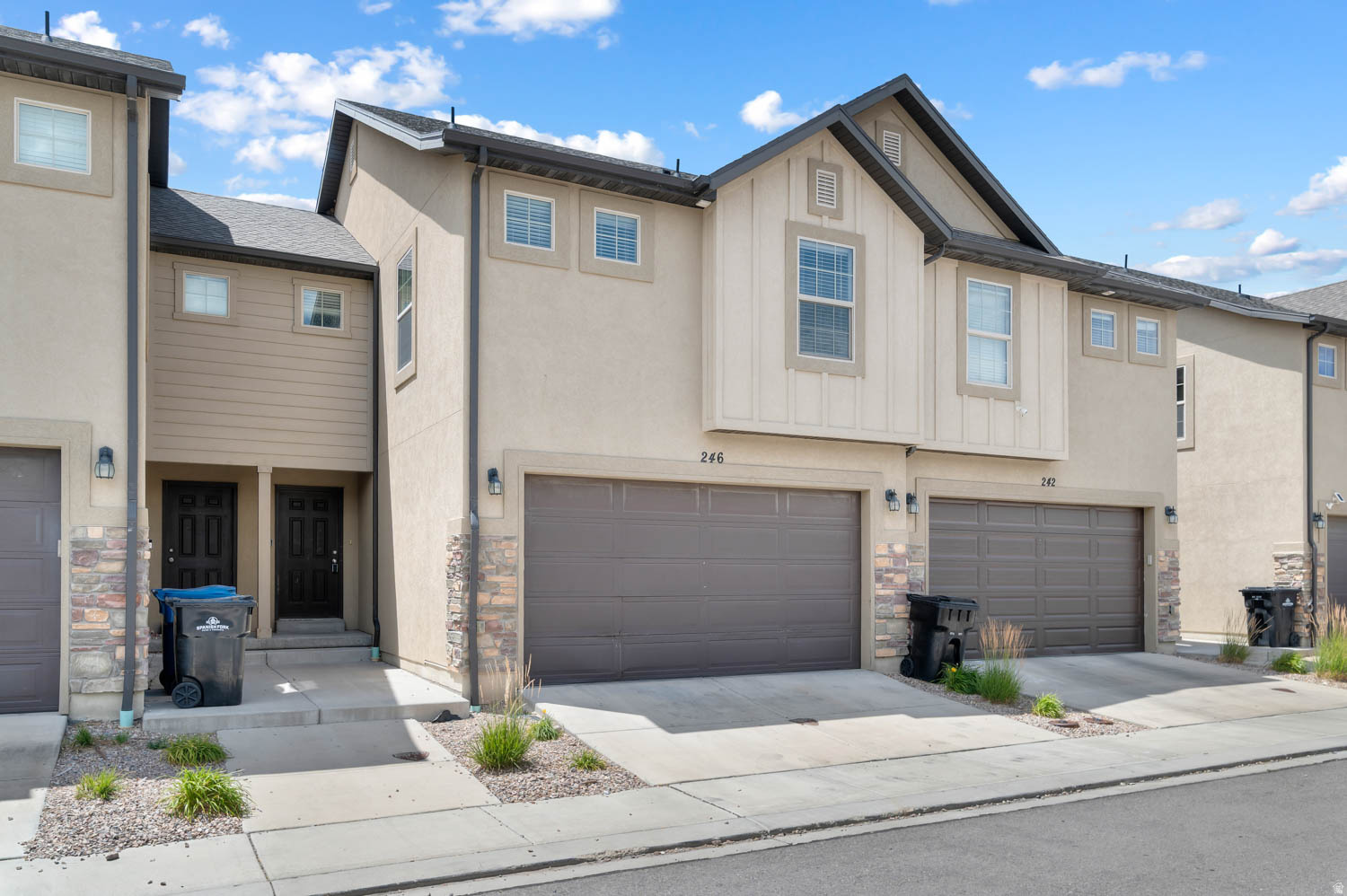 MAPLE MOUNTAIN - Residential Lease