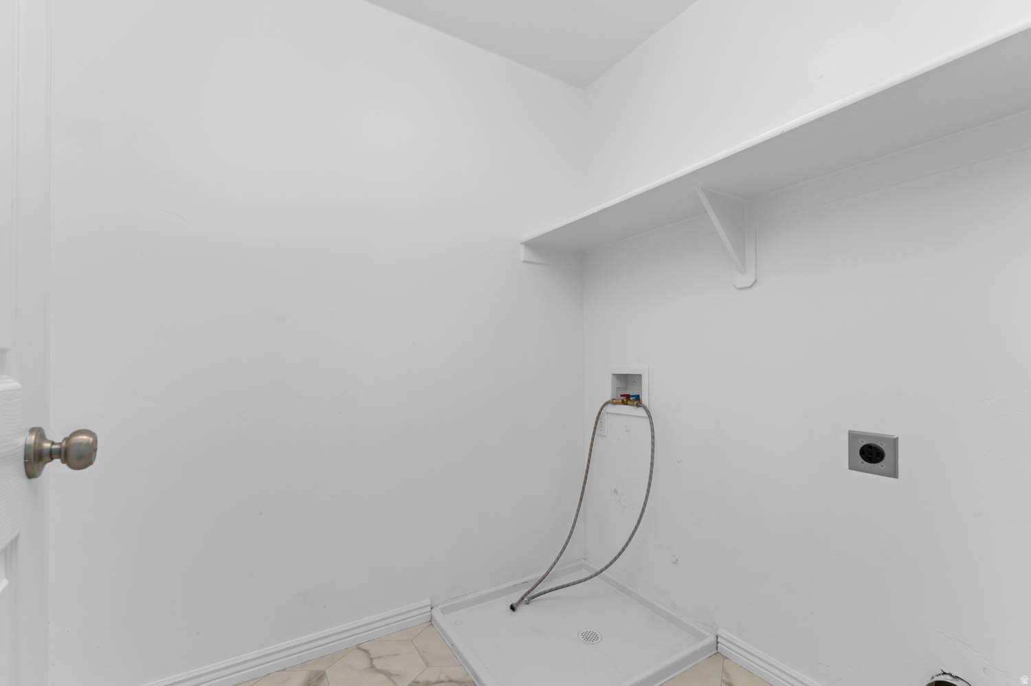 MAPLE MOUNTAIN - Residential Lease