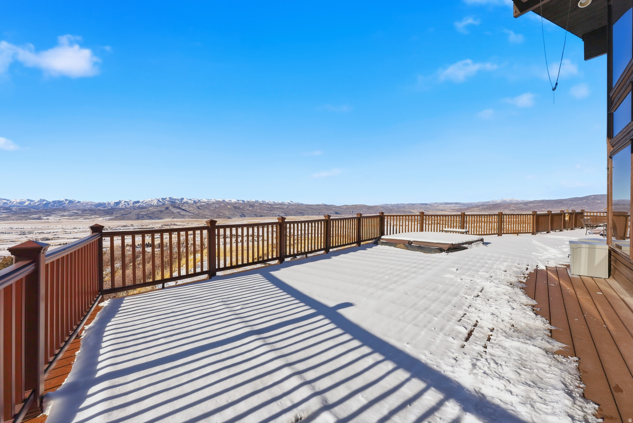 ELK HILLS - Residential