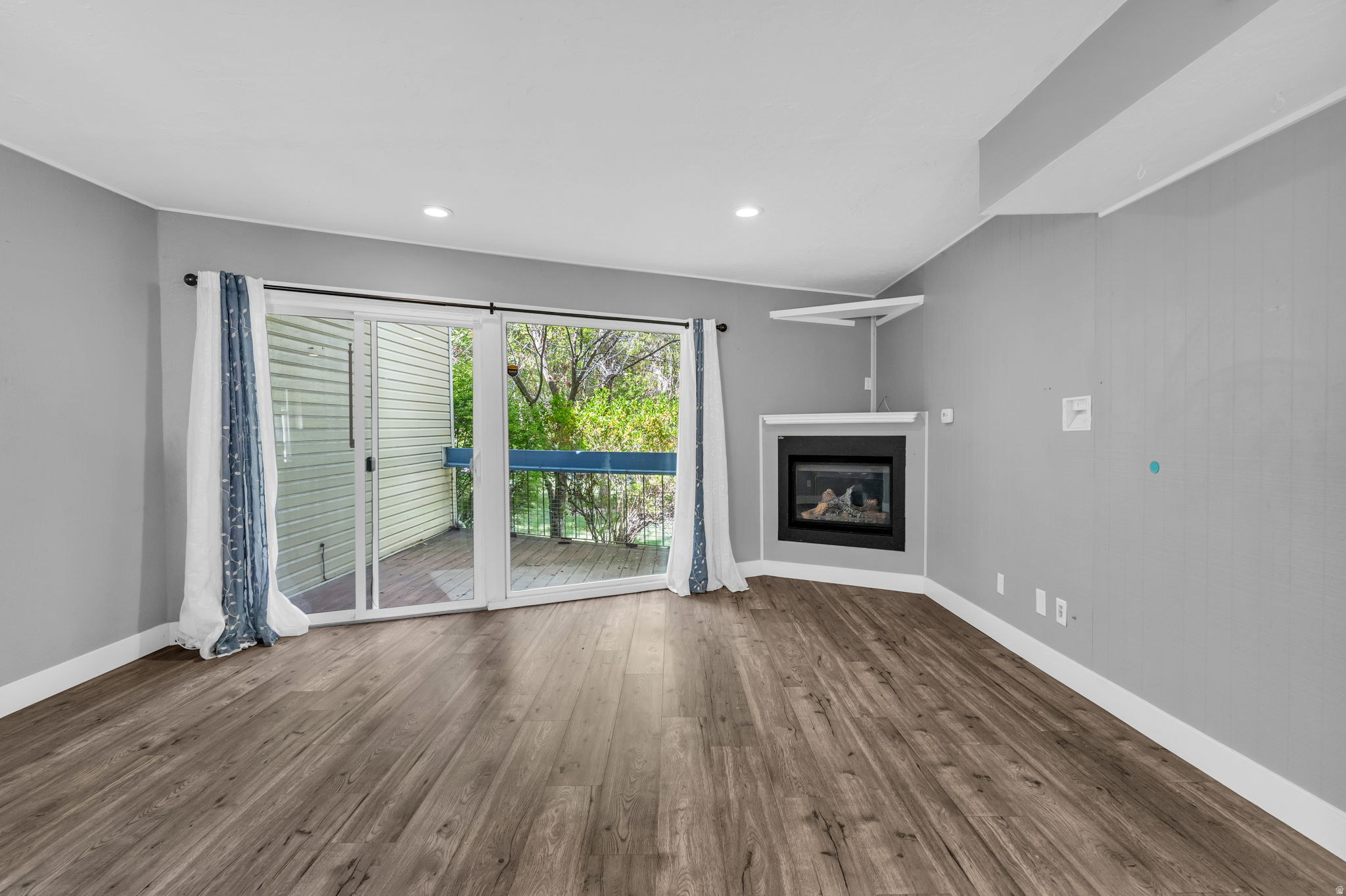 APPLEGATE - Residential