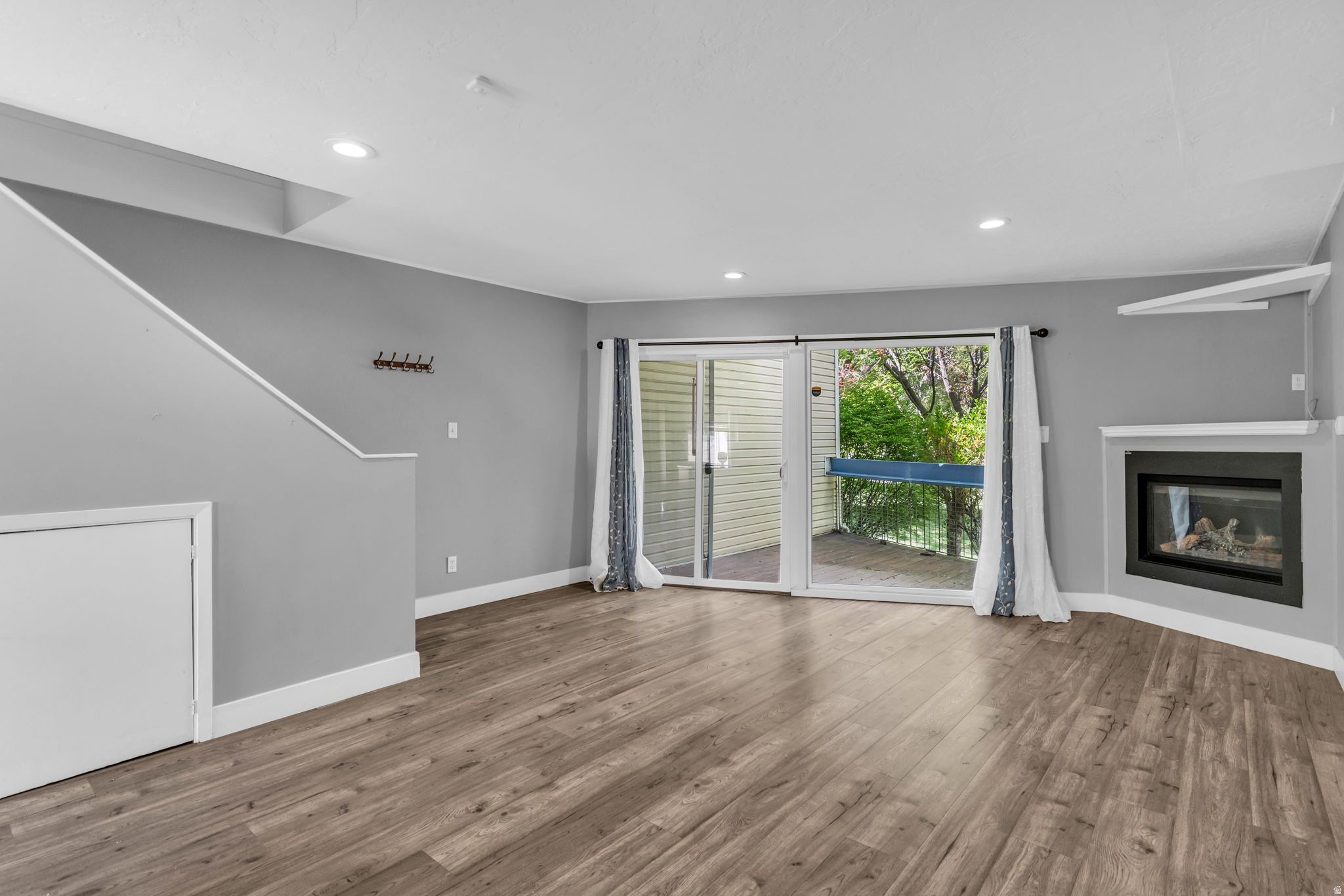 APPLEGATE - Residential