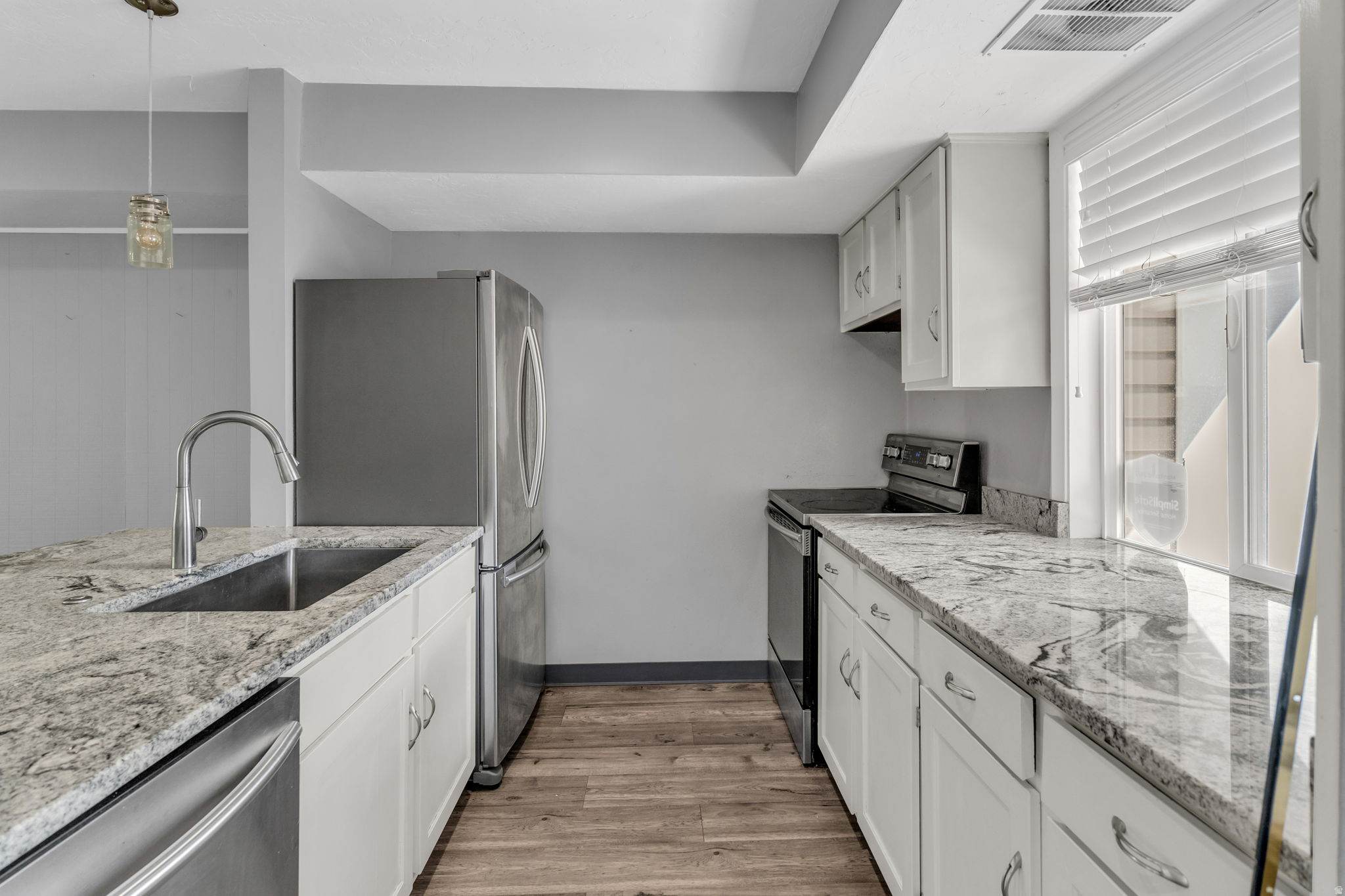 APPLEGATE - Residential