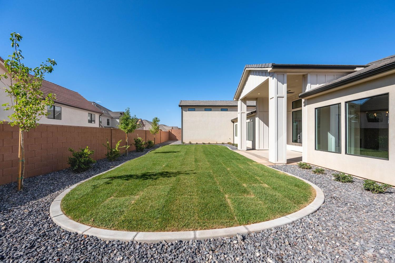 LAKESIDE STUCKI FARMS - Residential