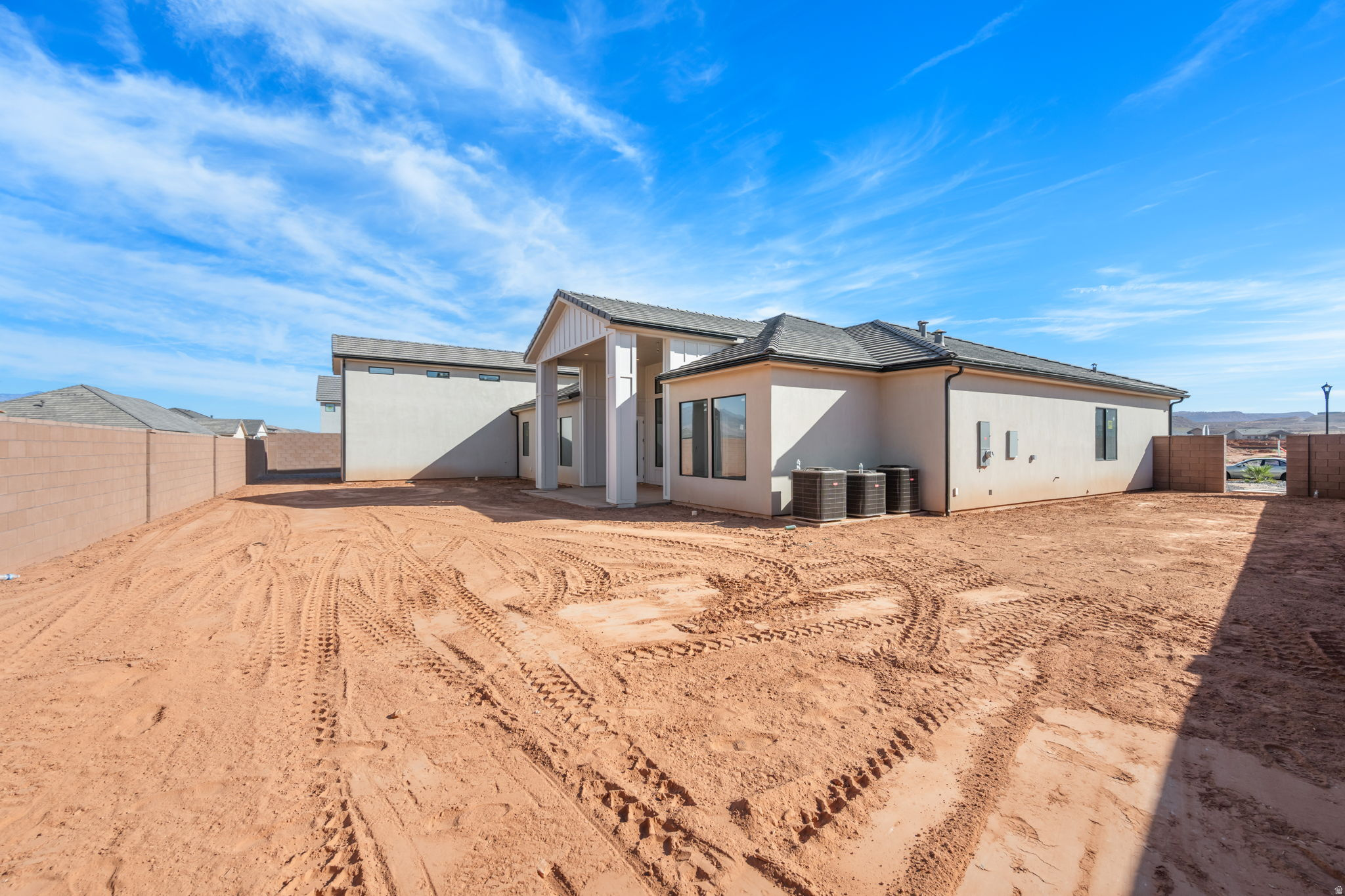 LAKESIDE STUCKI FARMS - Residential