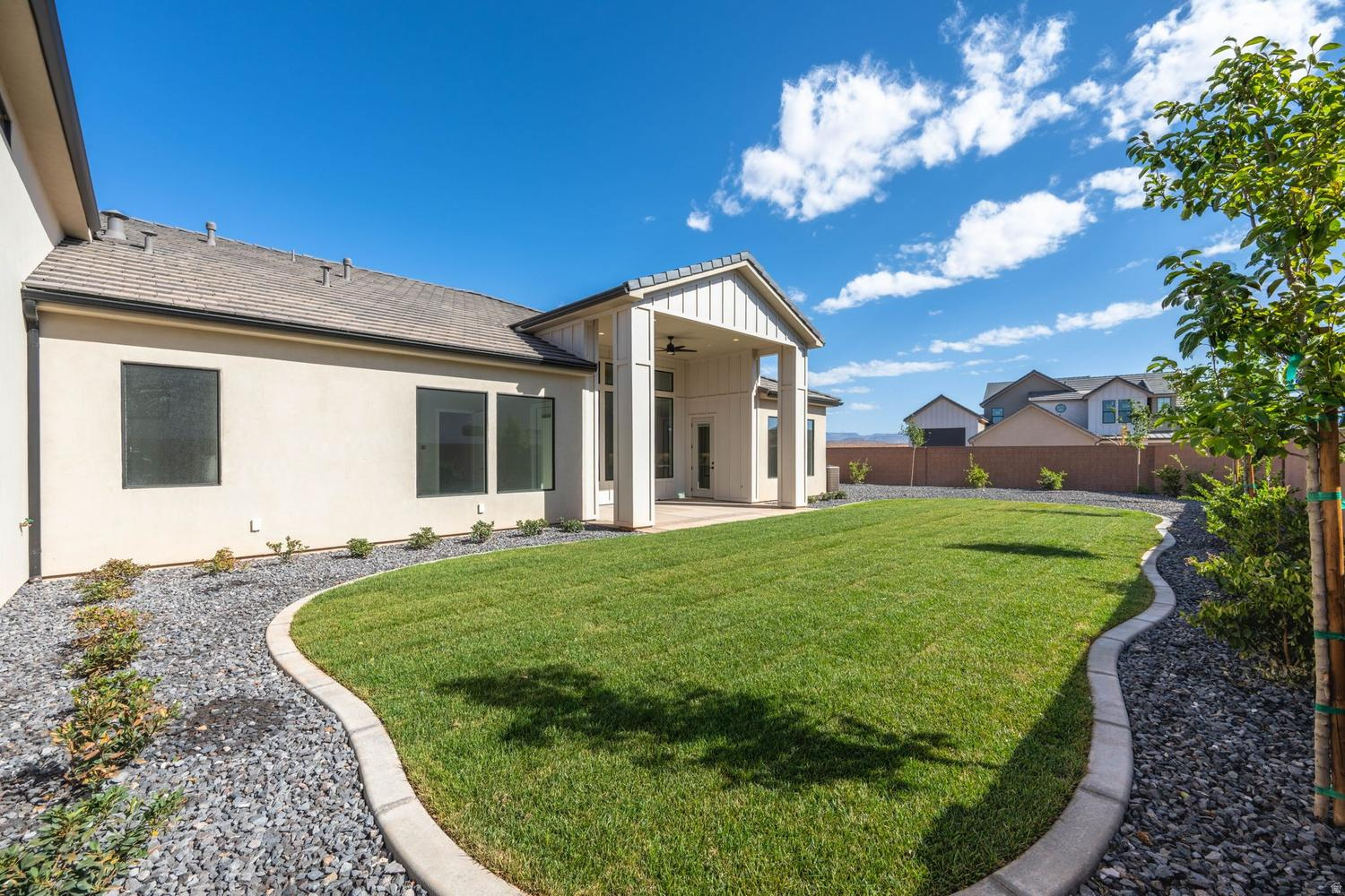 LAKESIDE STUCKI FARMS - Residential