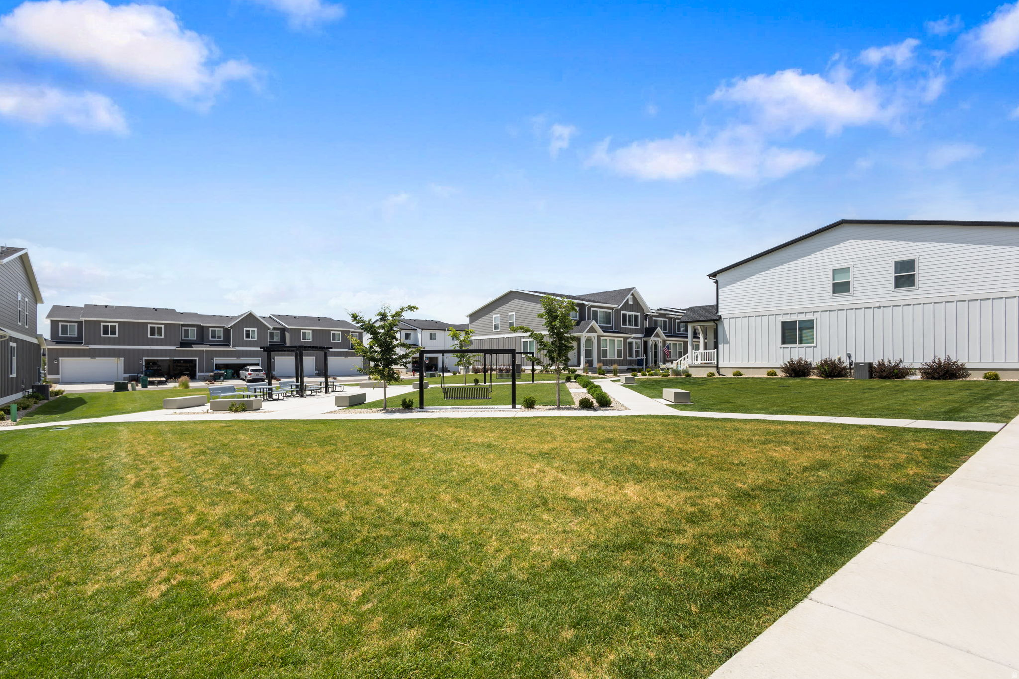 RIDGEVIEW - Residential