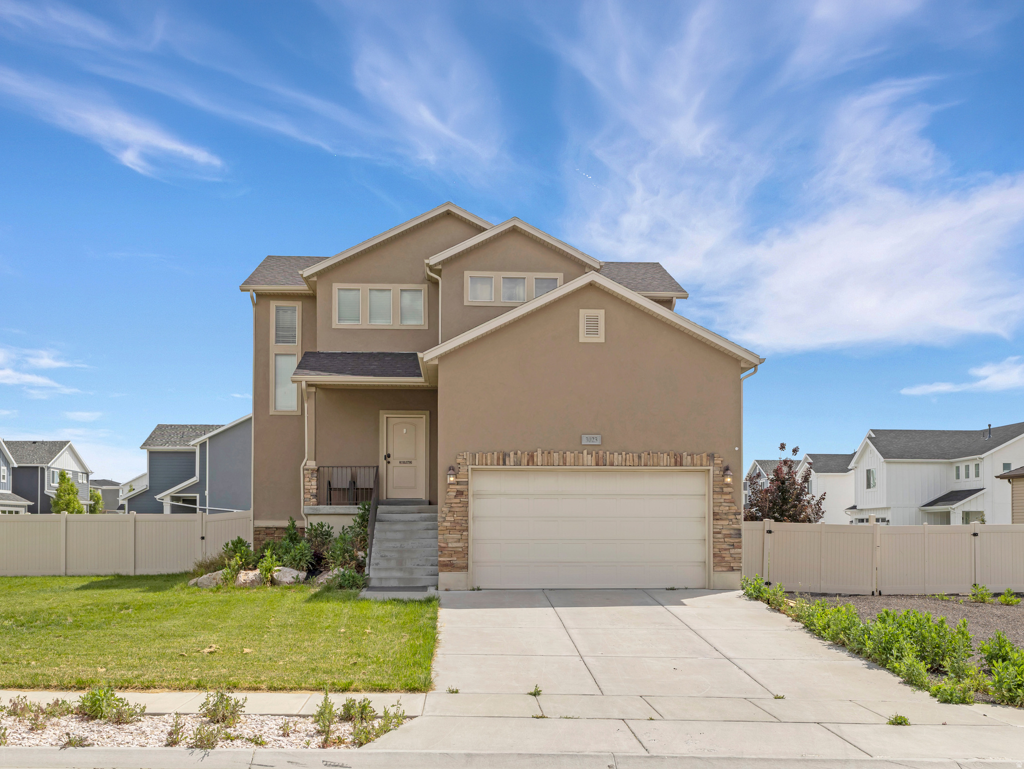 West Haven 4-bed with huge RV parking, finished basement, and upgraded LVT flooring throughout. Open kitchen/living layout, extra-height 2-car garage, partial mountain views, sunsets, and quick access to Roy FrontRunner and Ogden-Hinckley Airport. No HOA.