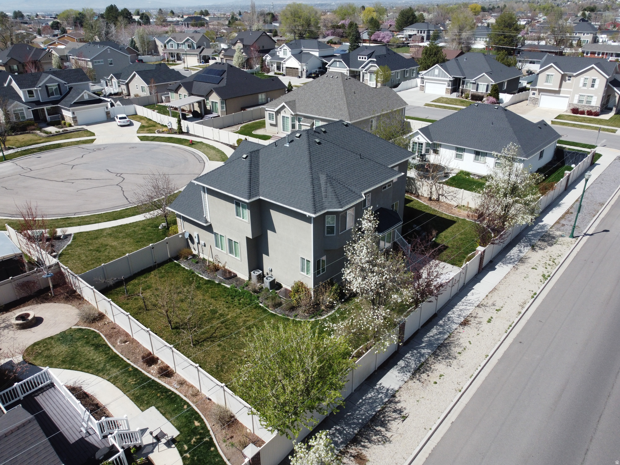 MOUNTAIN VISTA - Residential