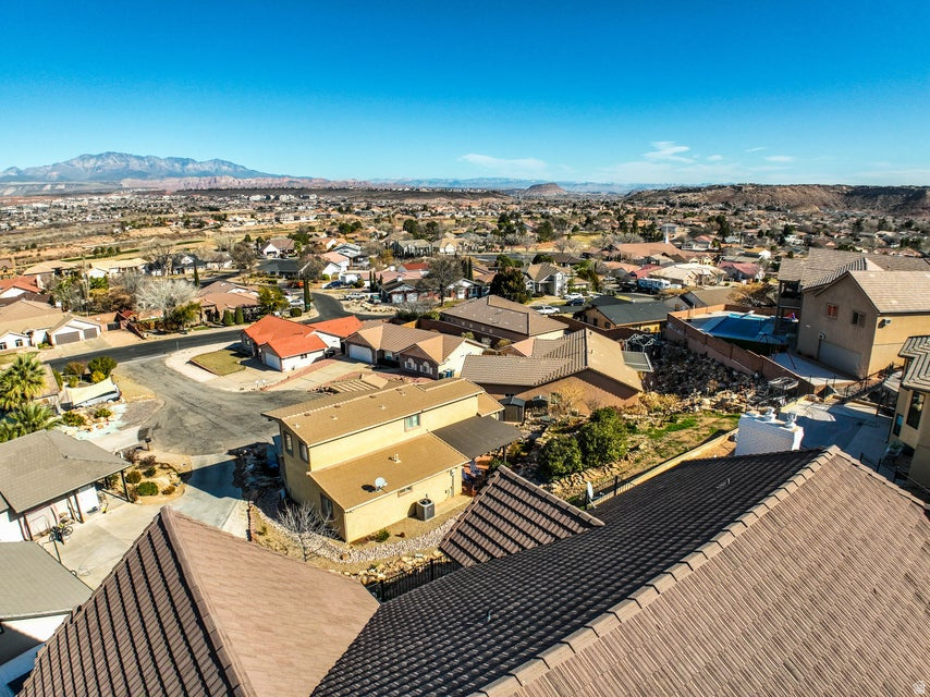 BLOOMINGTON HILLS - Residential