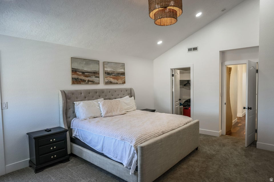 BLOOMINGTON HILLS - Residential