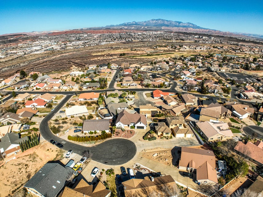 BLOOMINGTON HILLS - Residential