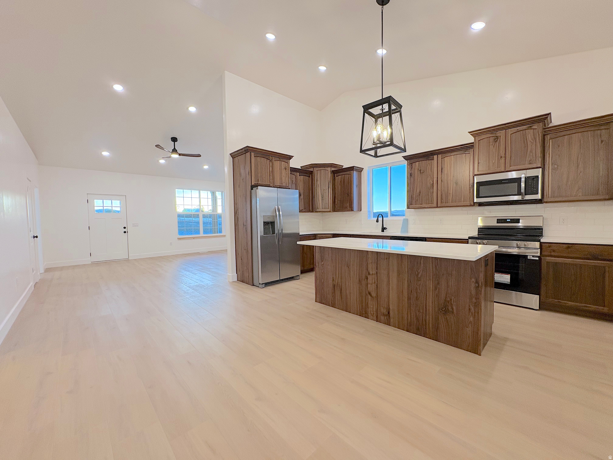 MAYFIELD ESTATES - Residential