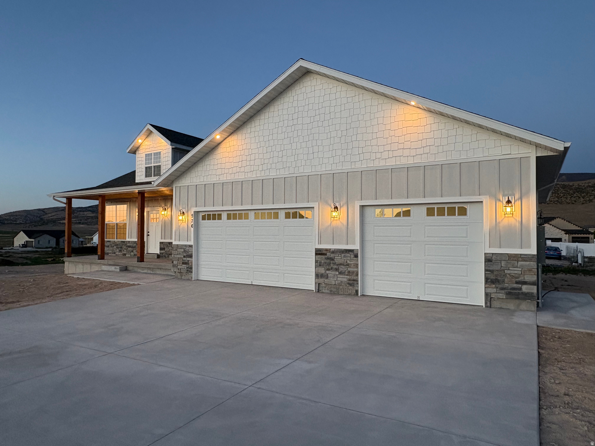 MAYFIELD ESTATES - Residential
