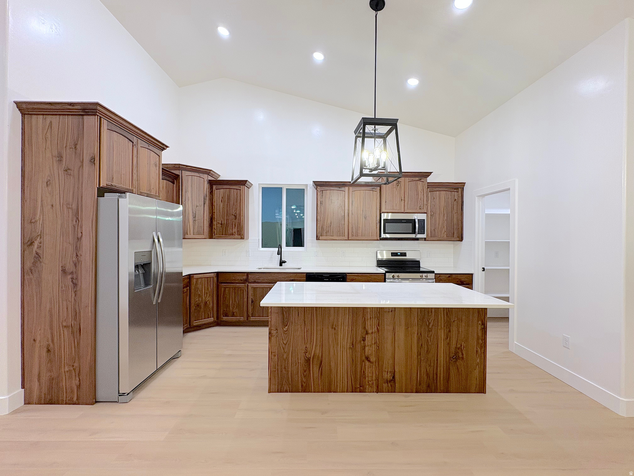 MAYFIELD ESTATES - Residential