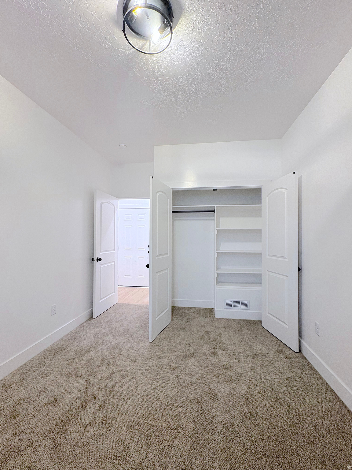 MAYFIELD ESTATES - Residential