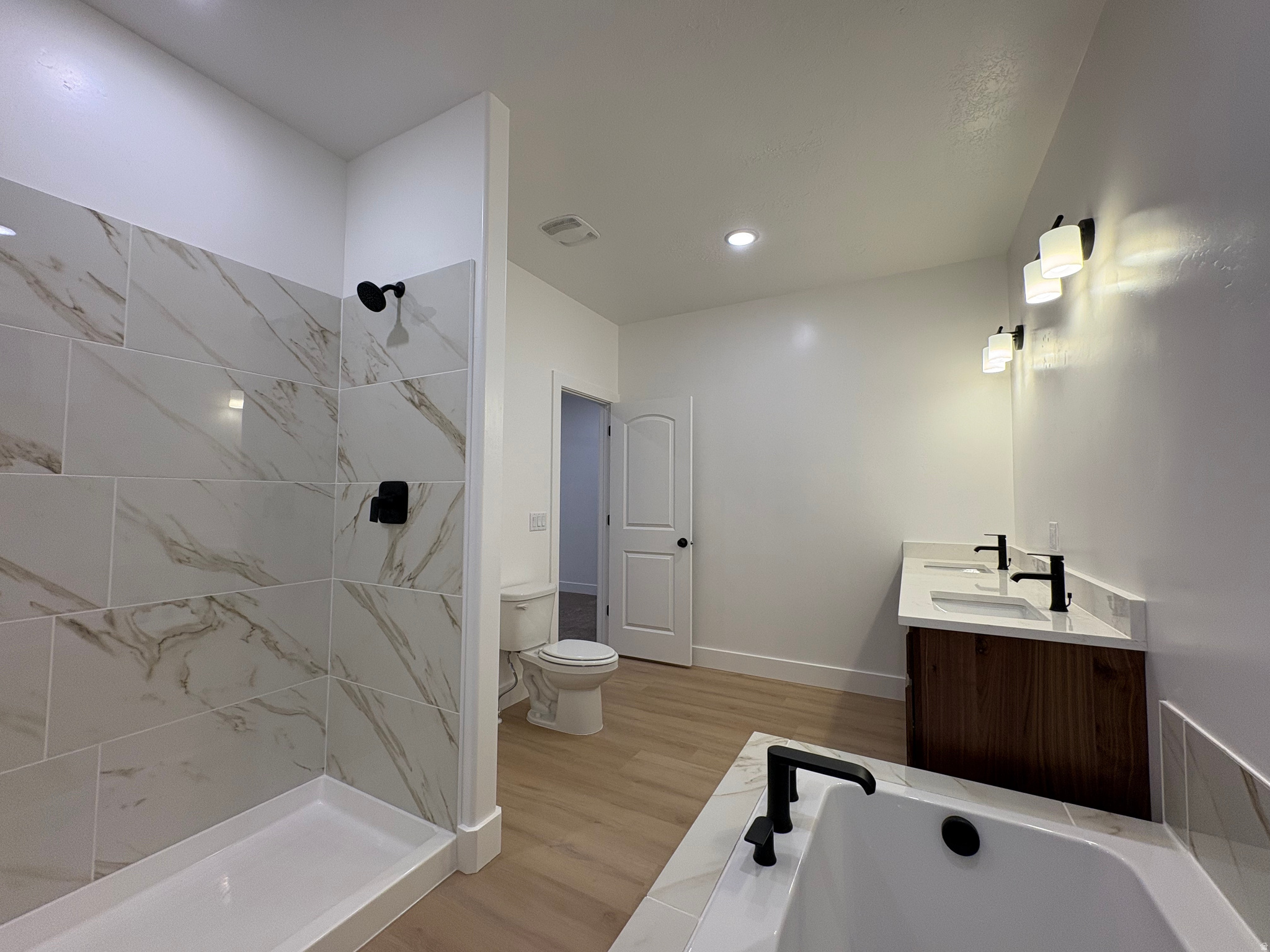 MAYFIELD ESTATES - Residential
