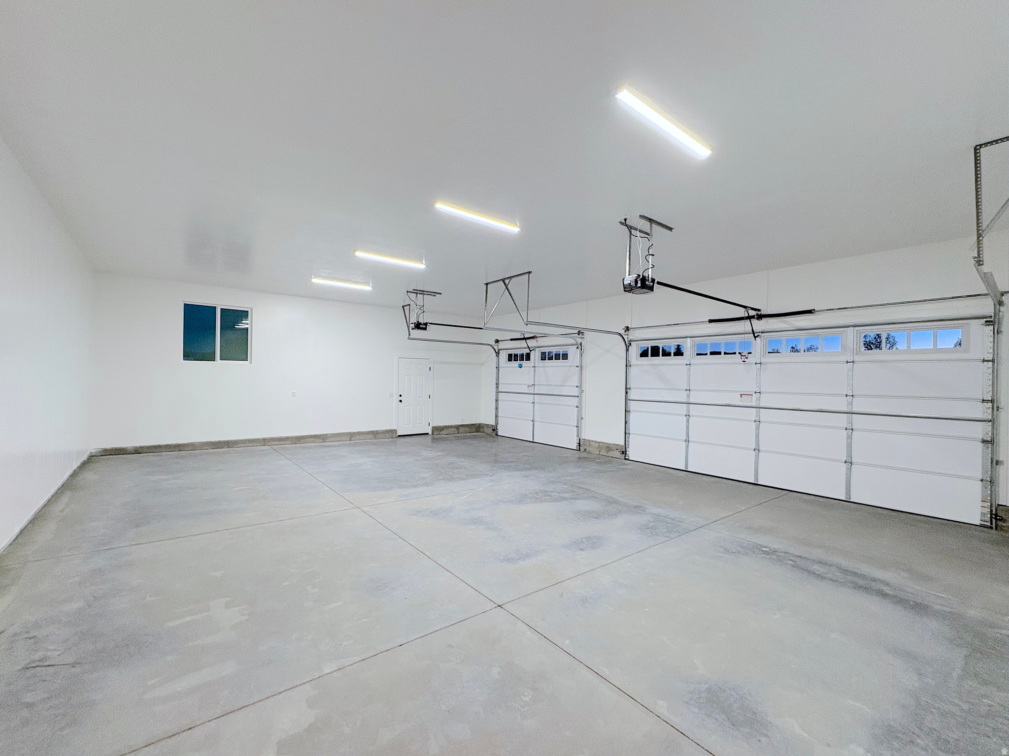MAYFIELD ESTATES - Residential