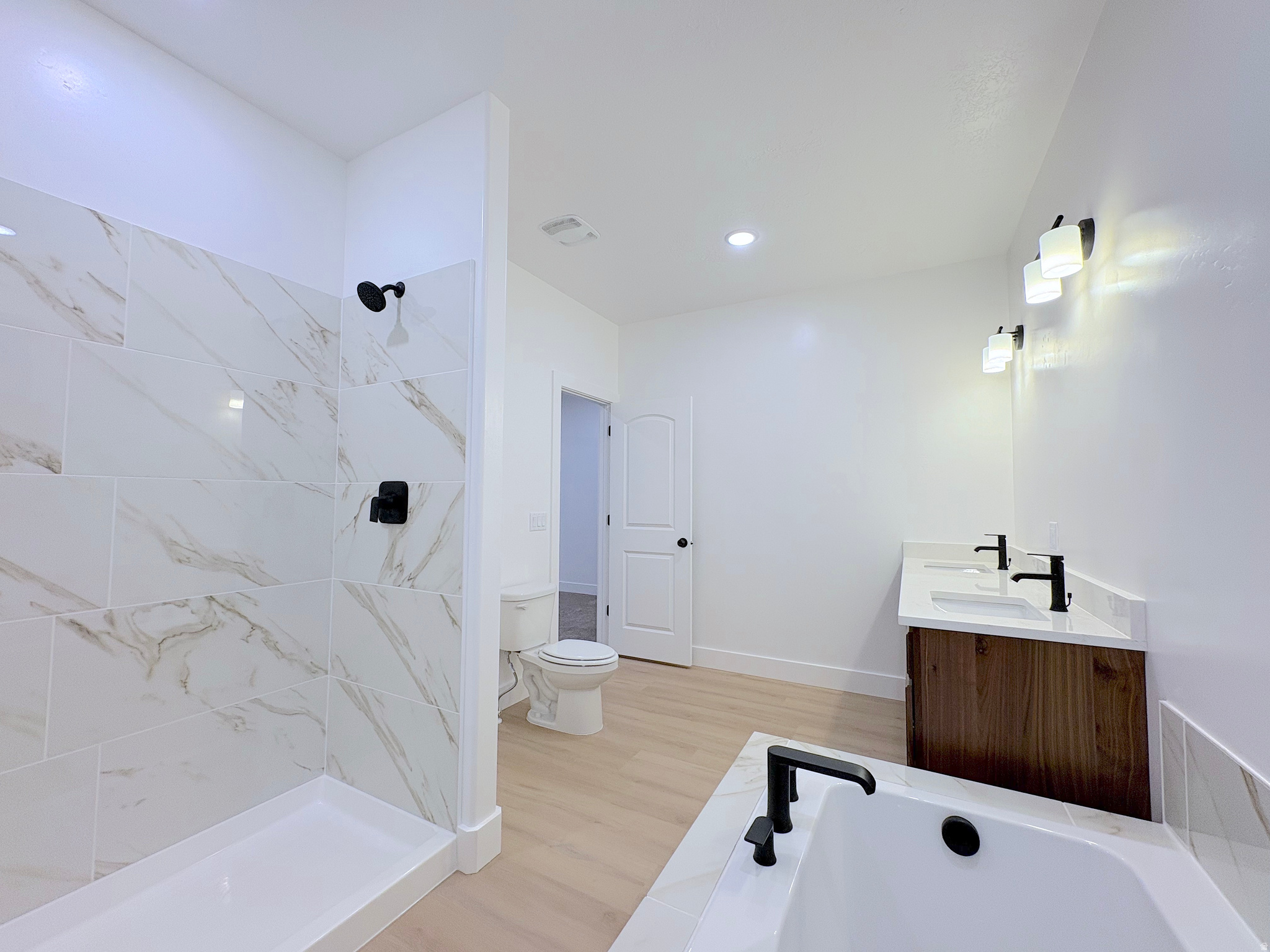 MAYFIELD ESTATES - Residential