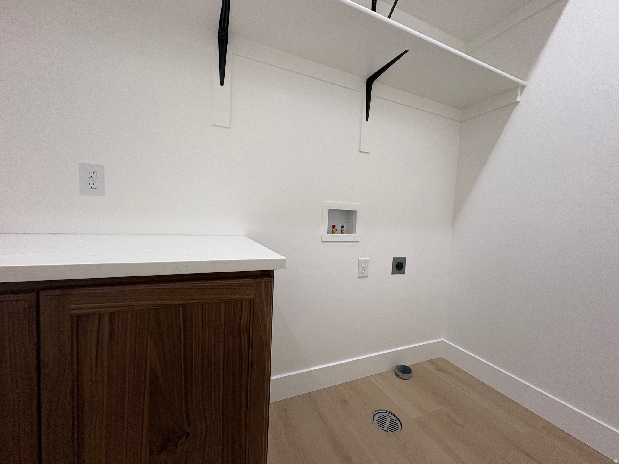 MAYFIELD ESTATES - Residential