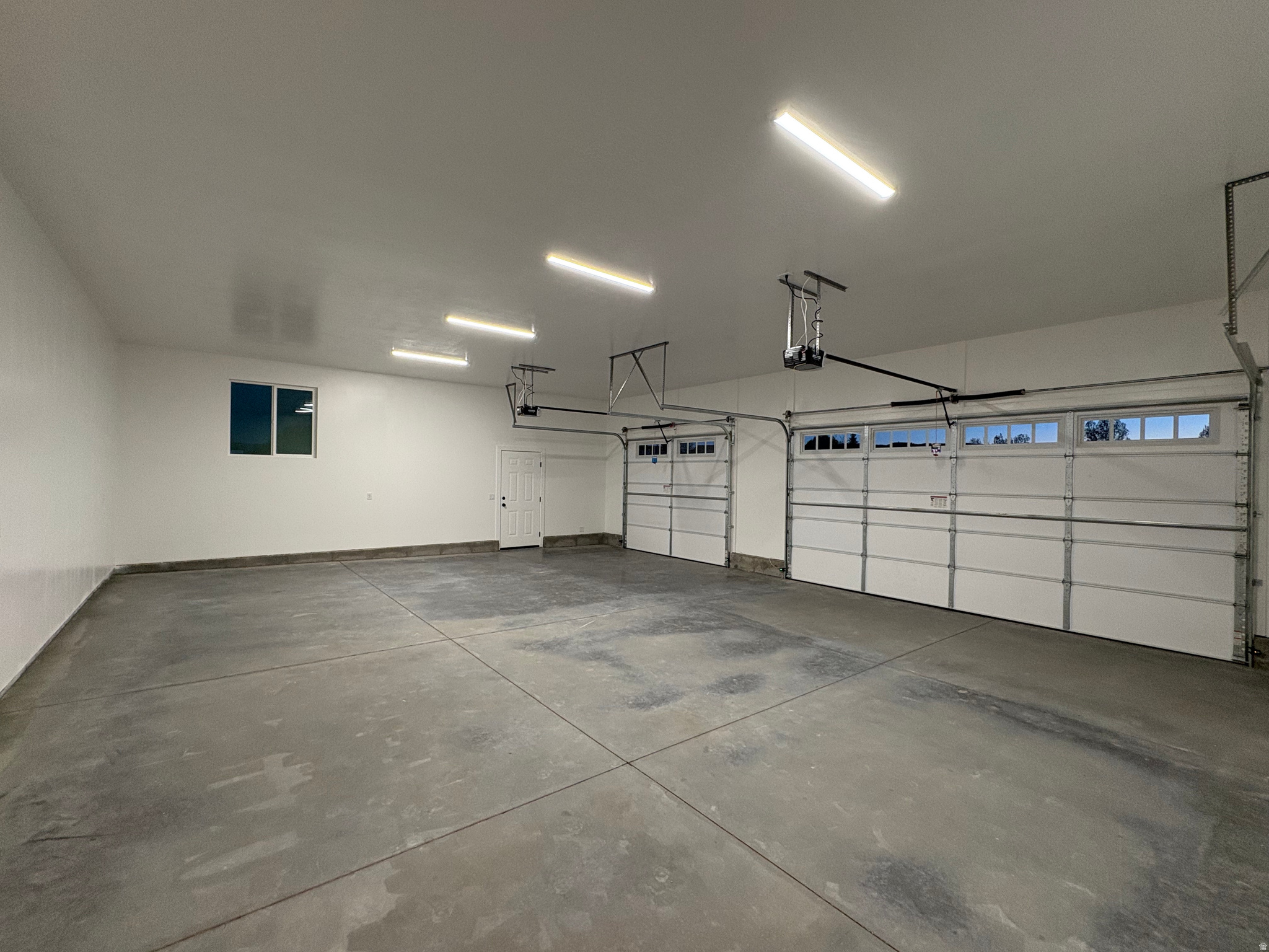 MAYFIELD ESTATES - Residential