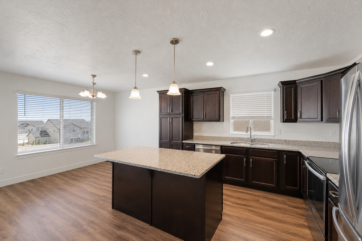 RIDGE - Residential