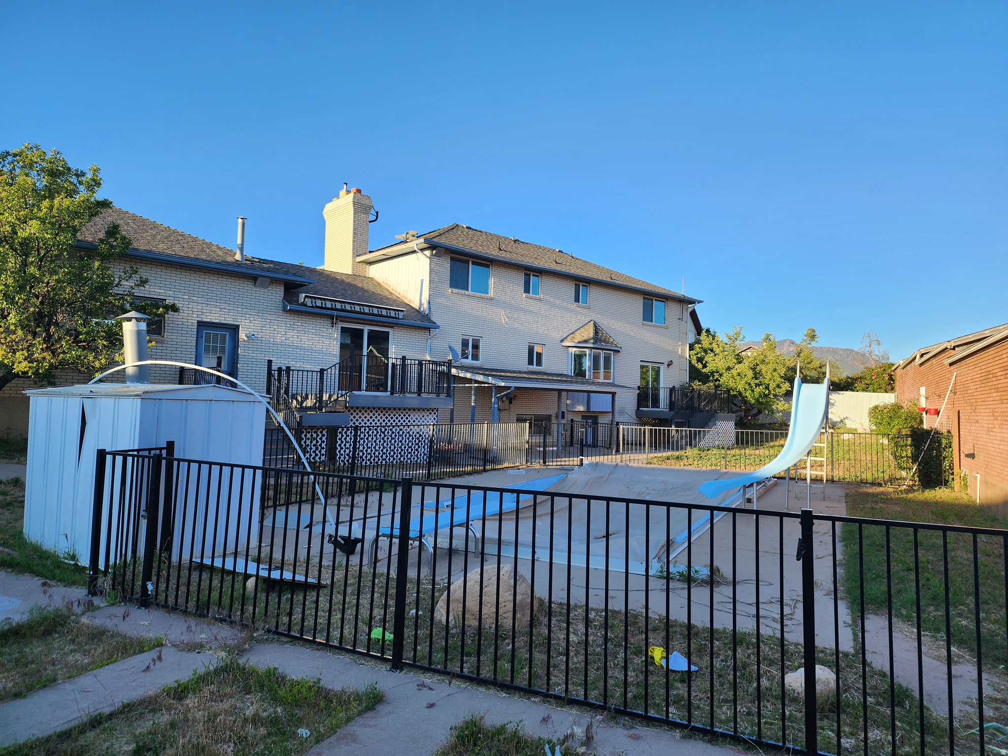 ROSEWOOD - Residential