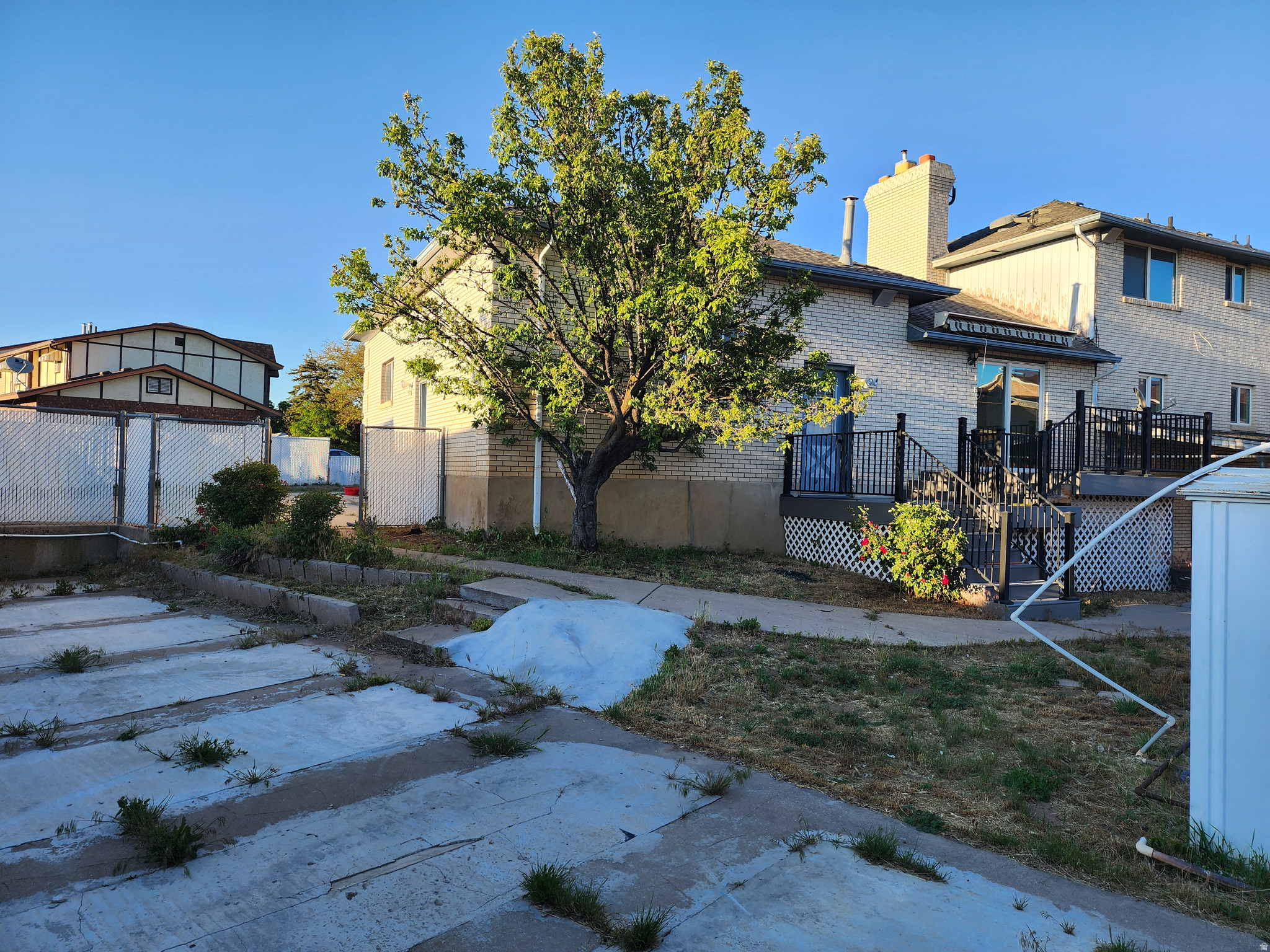 ROSEWOOD - Residential