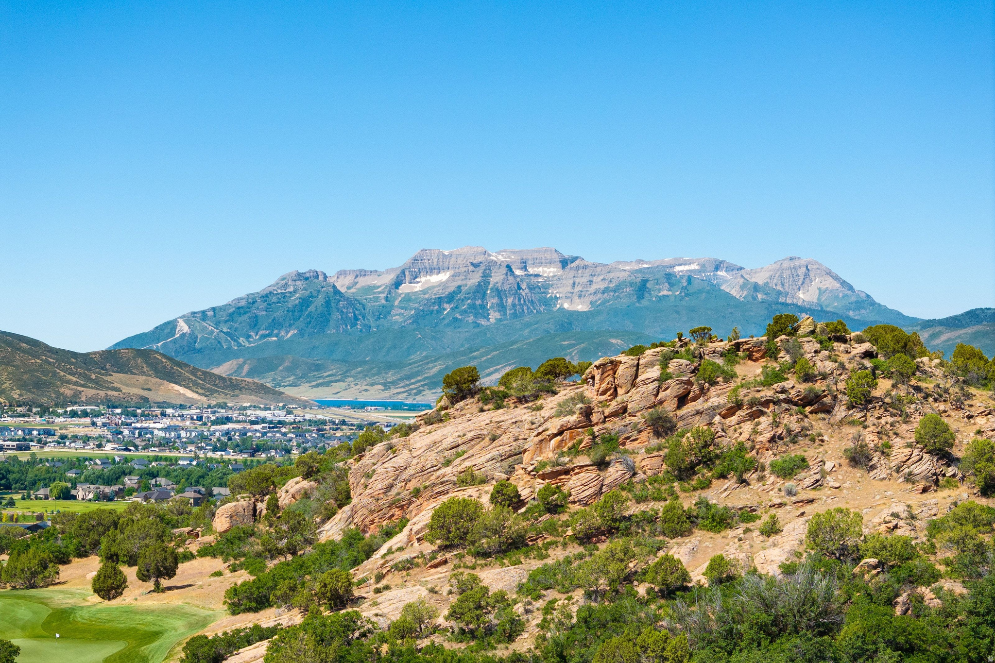 RED LEDGES - Land