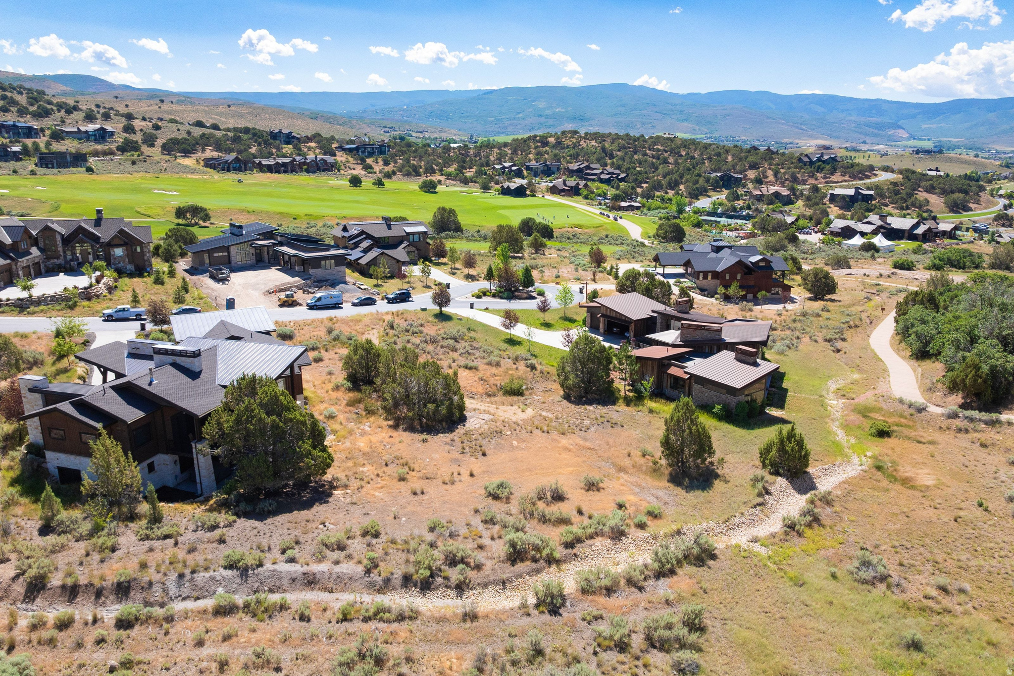 RED LEDGES - Land