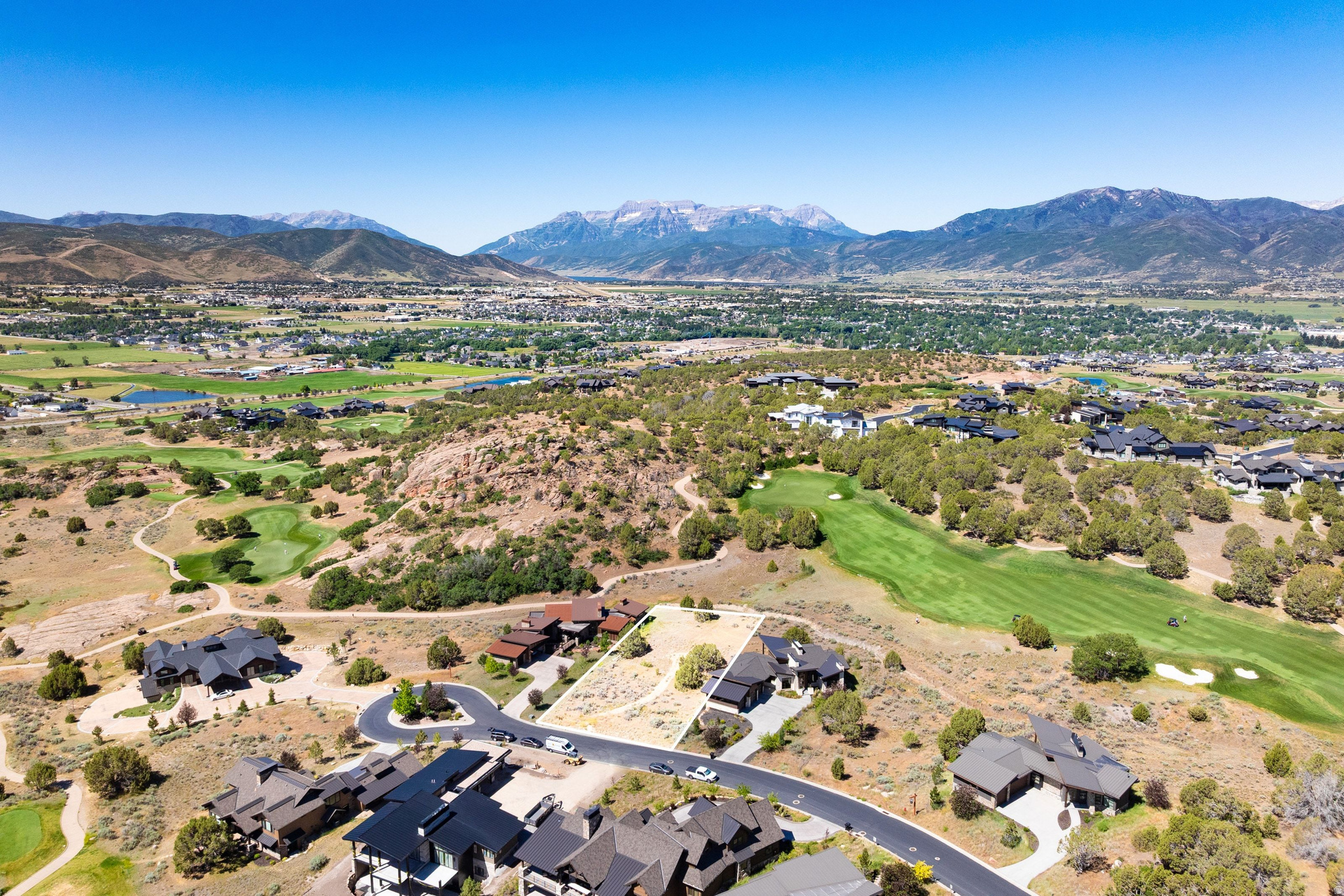 RED LEDGES - Land