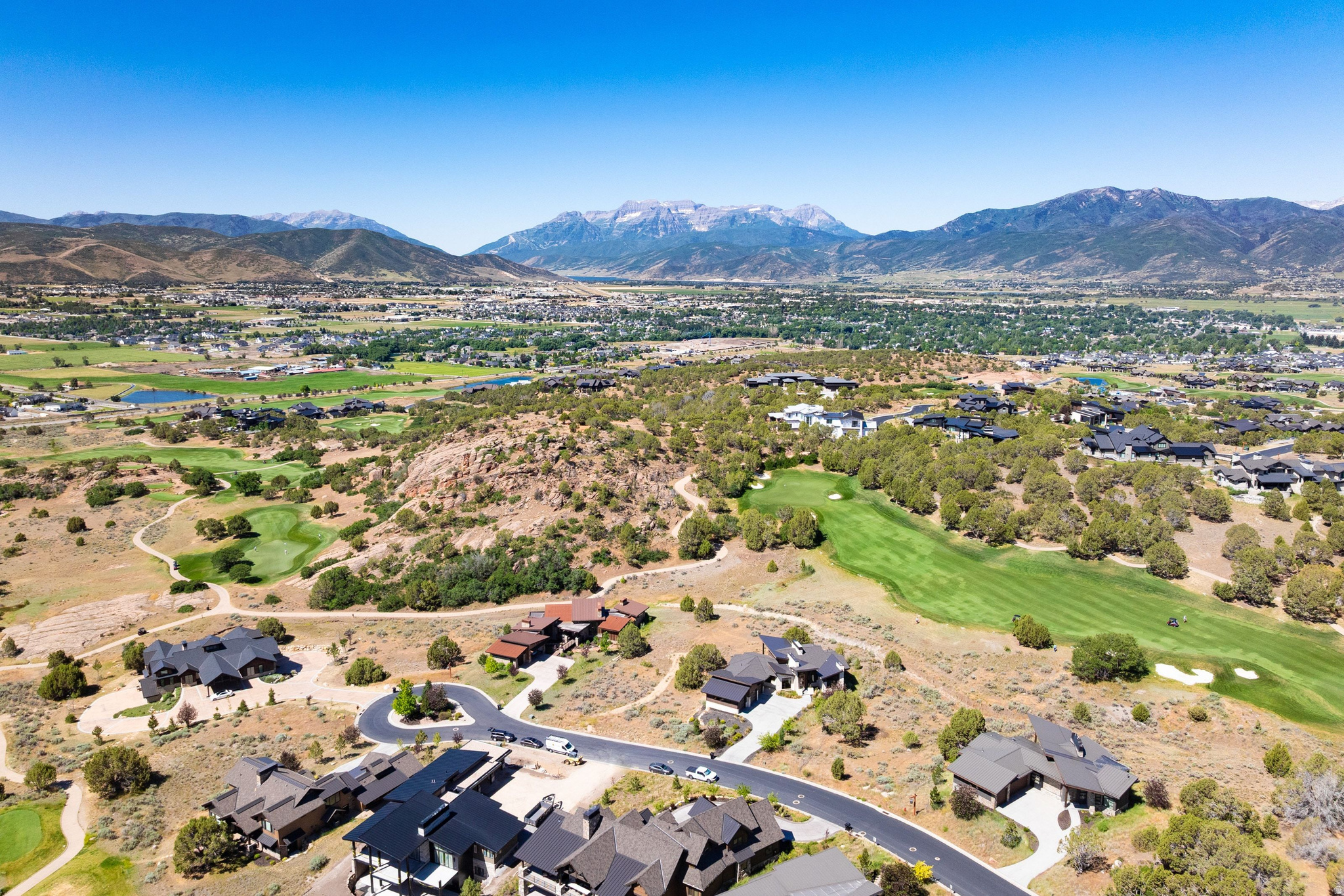RED LEDGES - Land