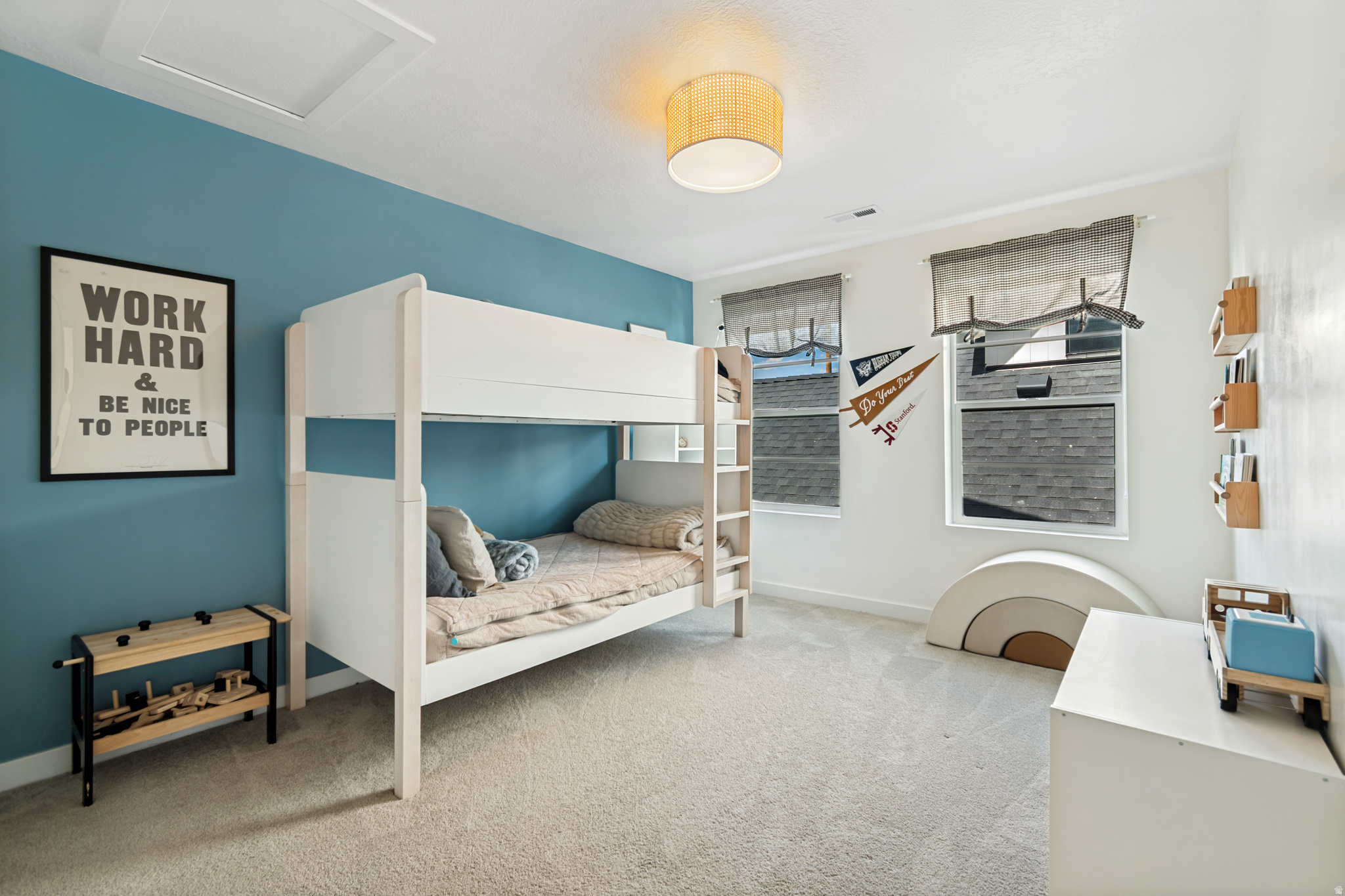 PARKVIEW COTTAGES - Residential