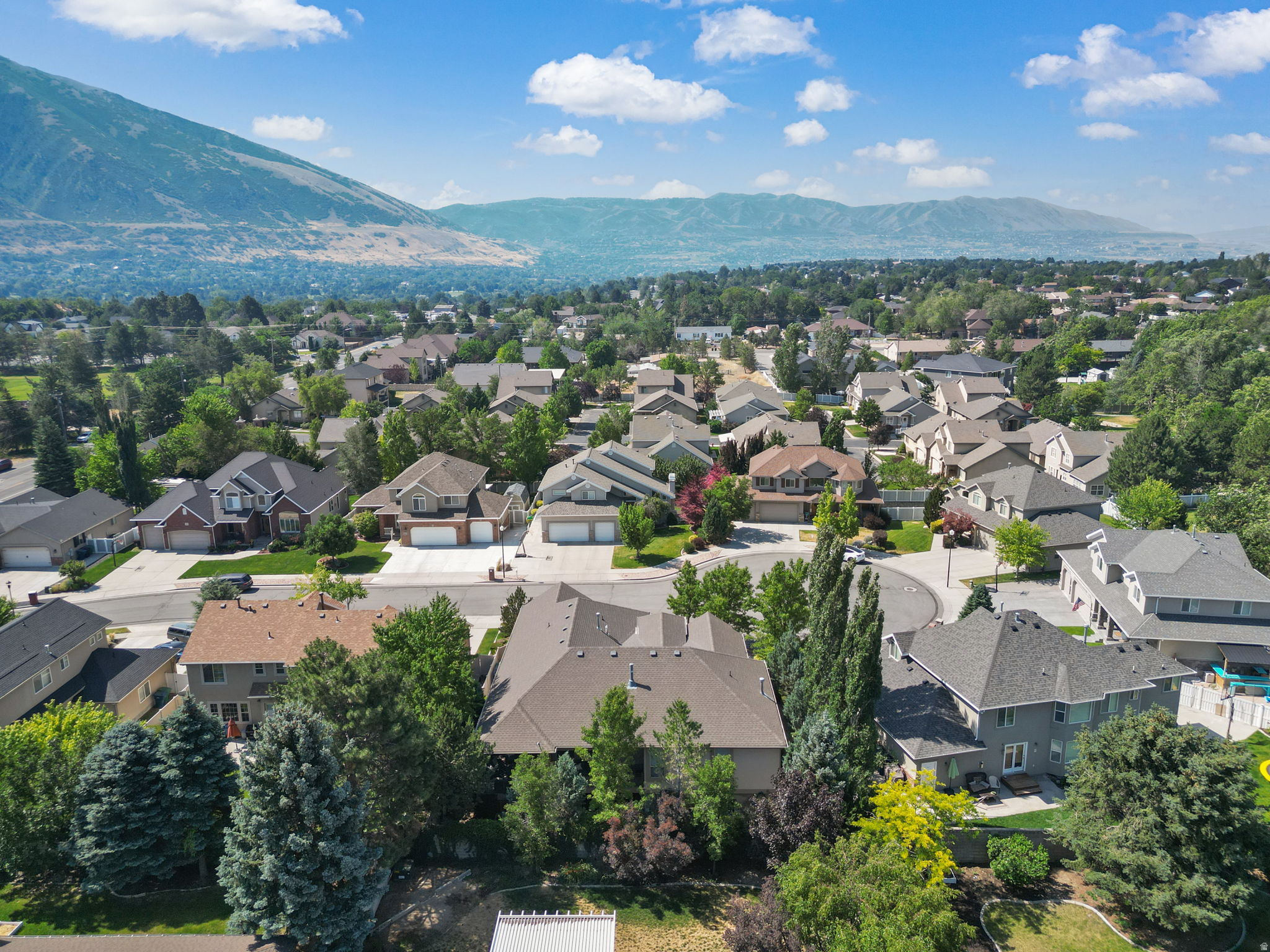 SUNRISE VALLEY - Residential