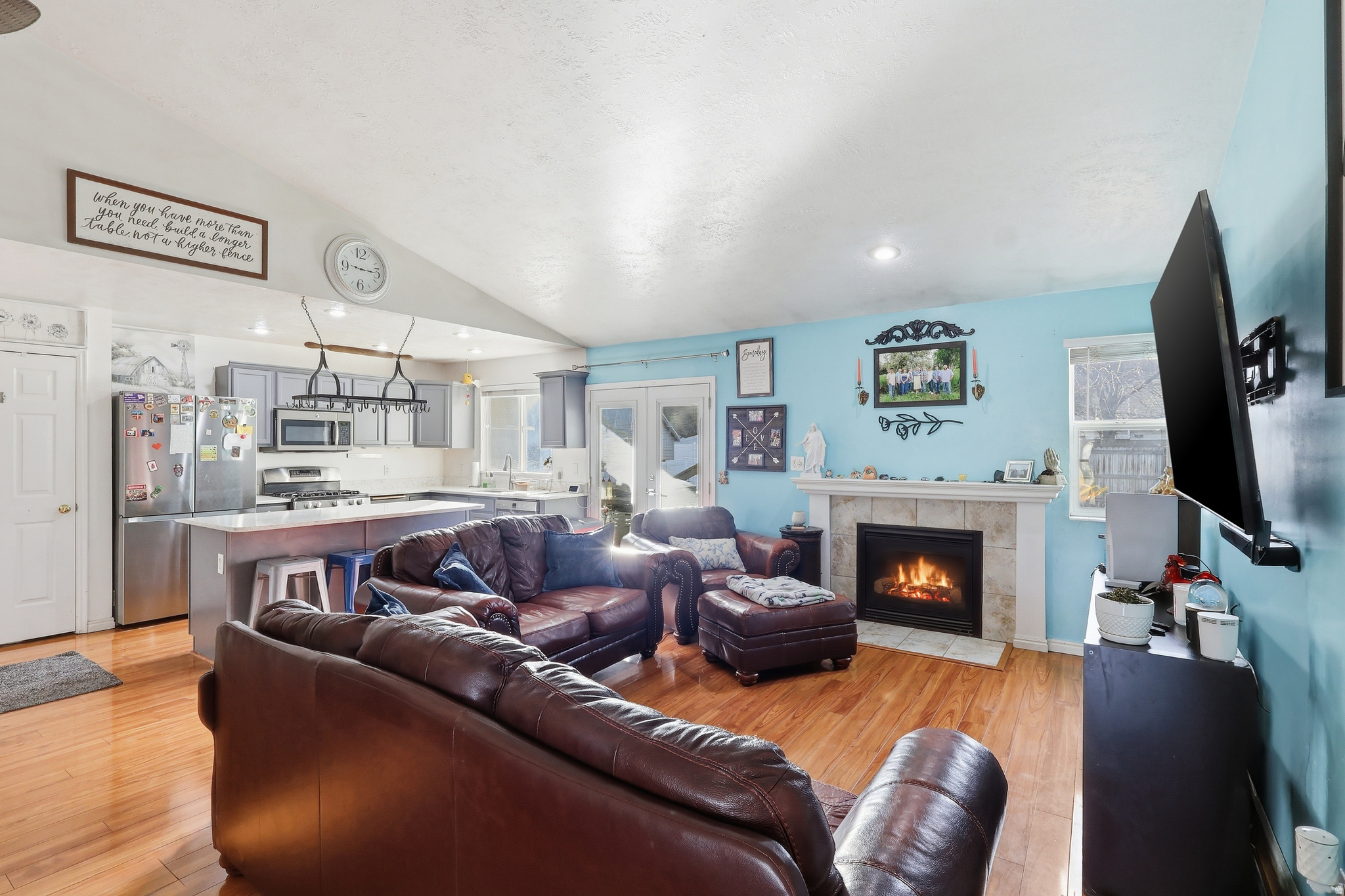 PEBBLEWOOD NO 6 - Residential