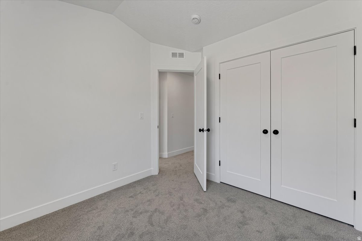 COTTONWOOD CREEK TOWNHOMES - Residential