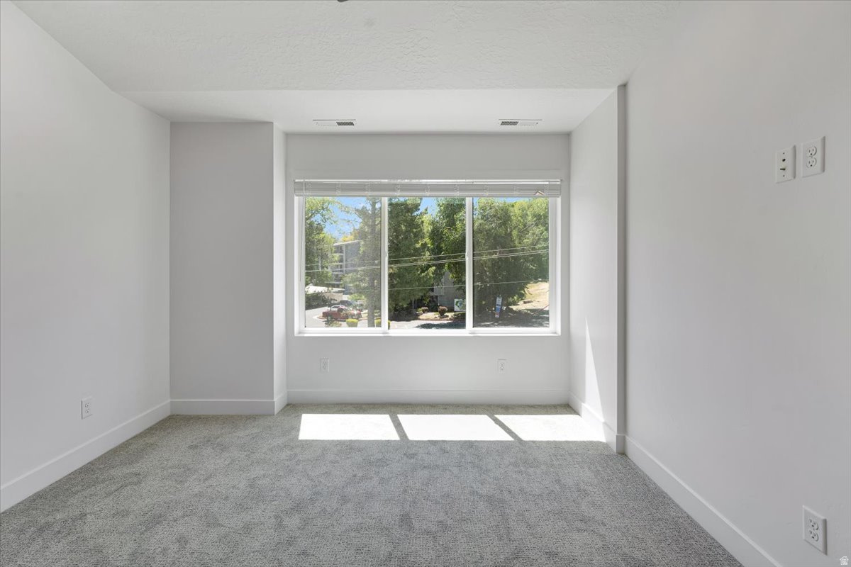 COTTONWOOD CREEK TOWNHOMES - Residential